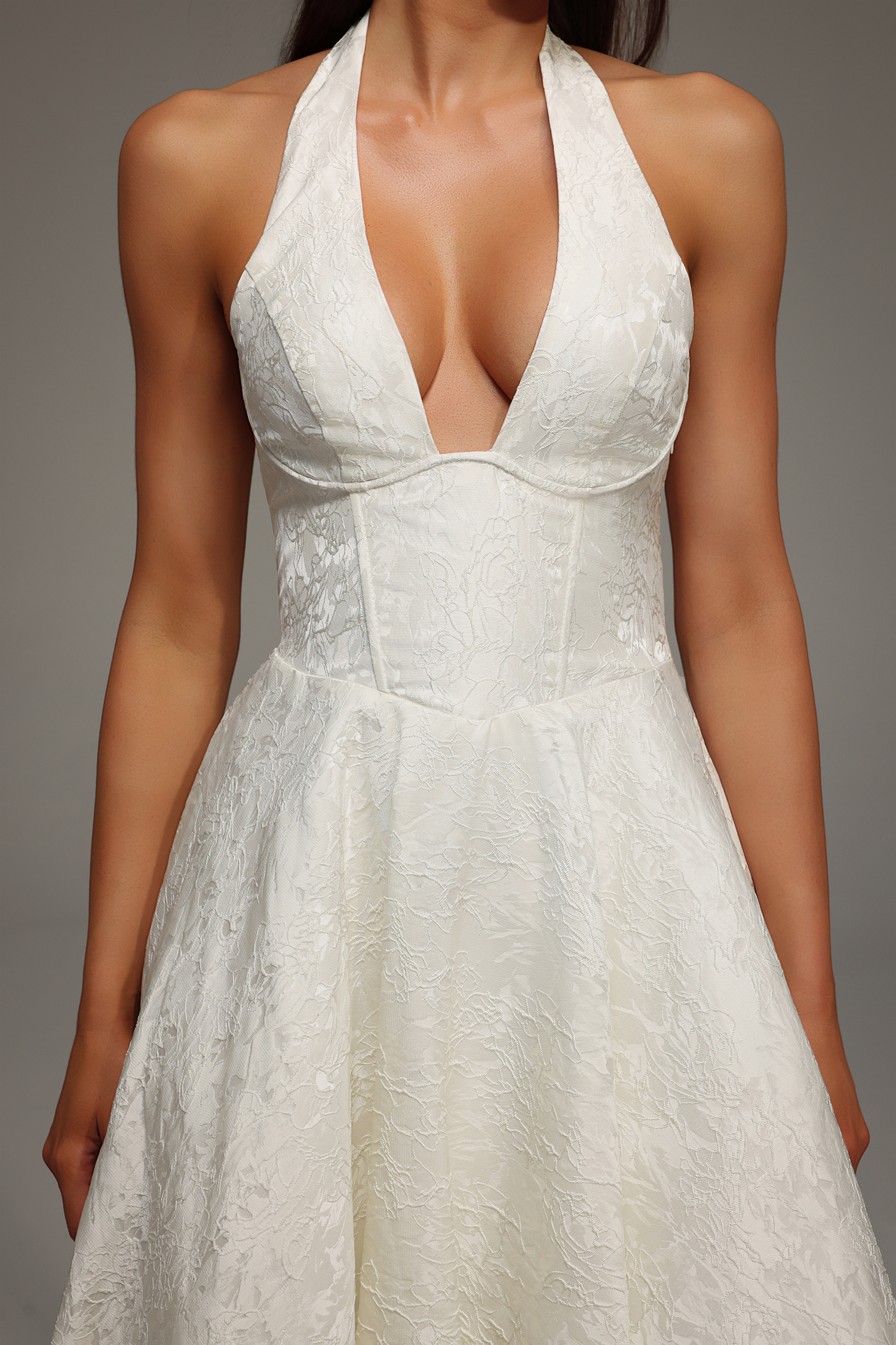 Rinaka Sleeveless Halter Jacquard W eaving Midi Dress