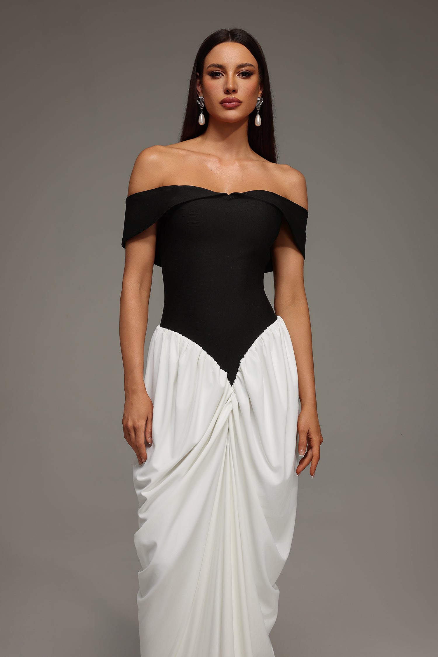Leha Sleeveless Off The Shoulder Wrinkles Bandage Maxi Dress