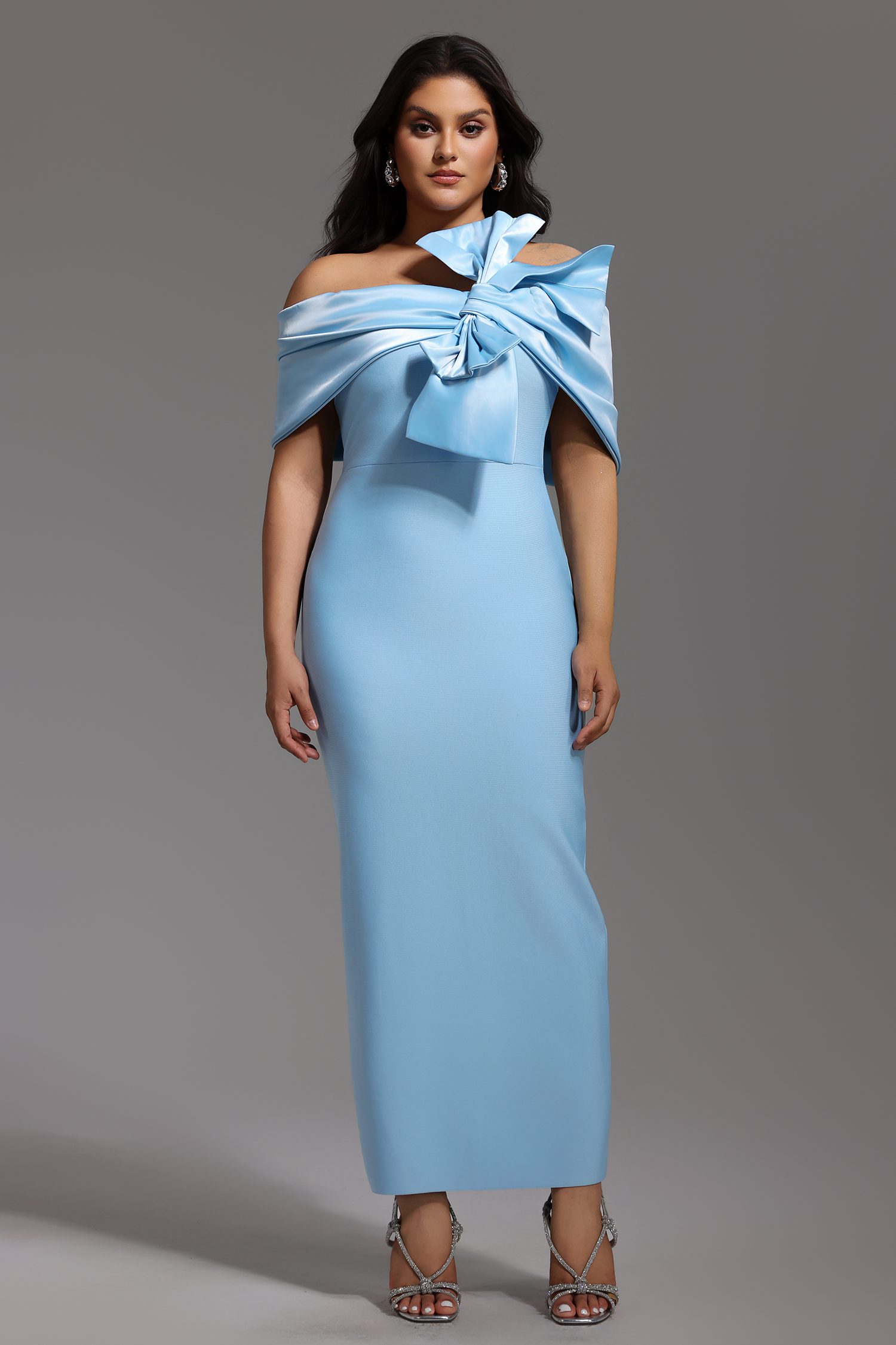 Uara Off-The-Shoulder Bow Bandage Maxi Dress