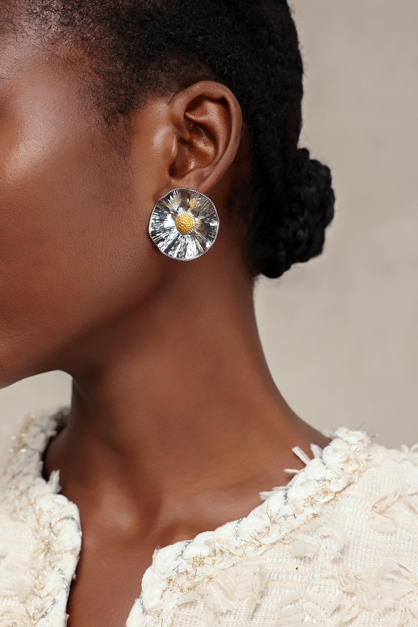 Striped Flower Round Earrings