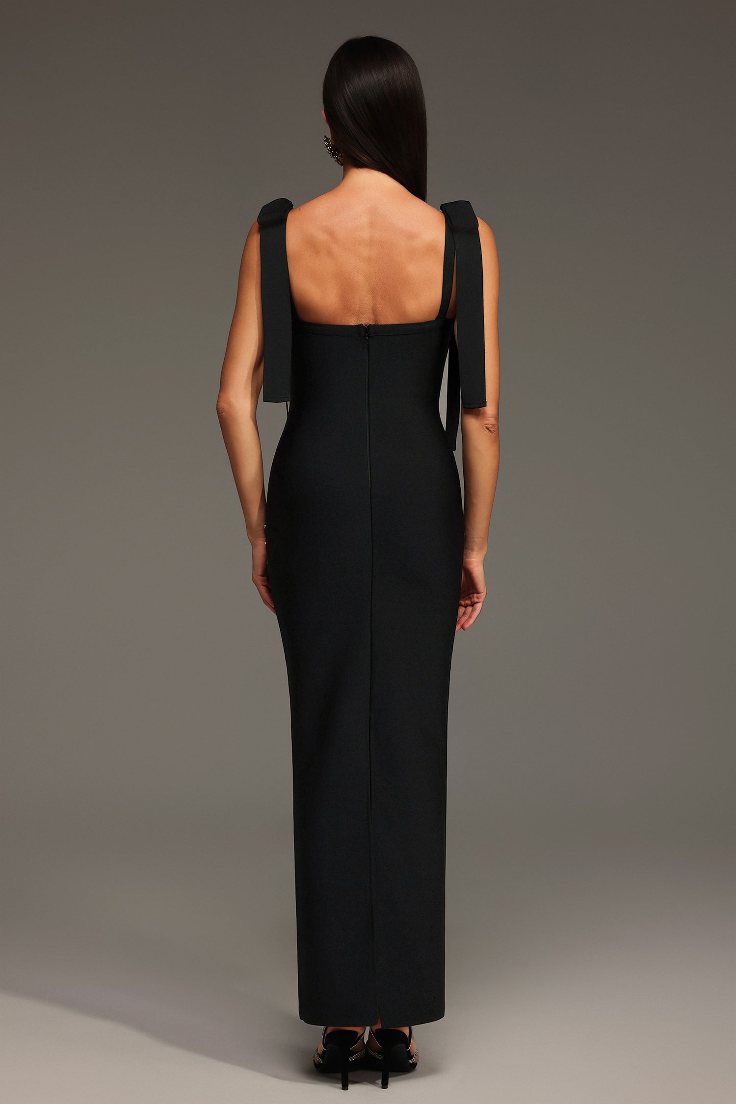 Zohara Sleeveless V-Neck Bow Bandage Maxi Dress