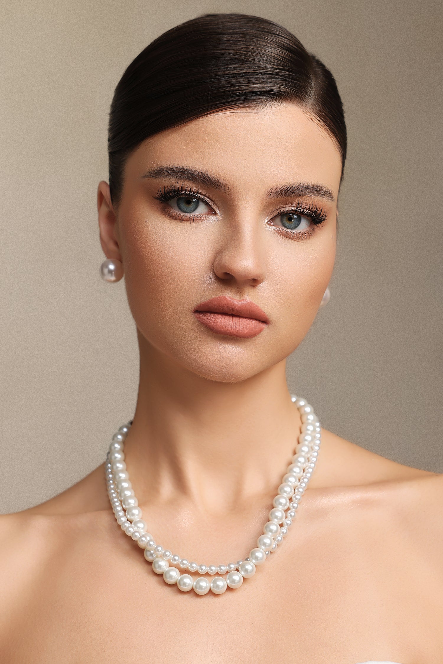 Delisy Pearl Double Layer Necklace