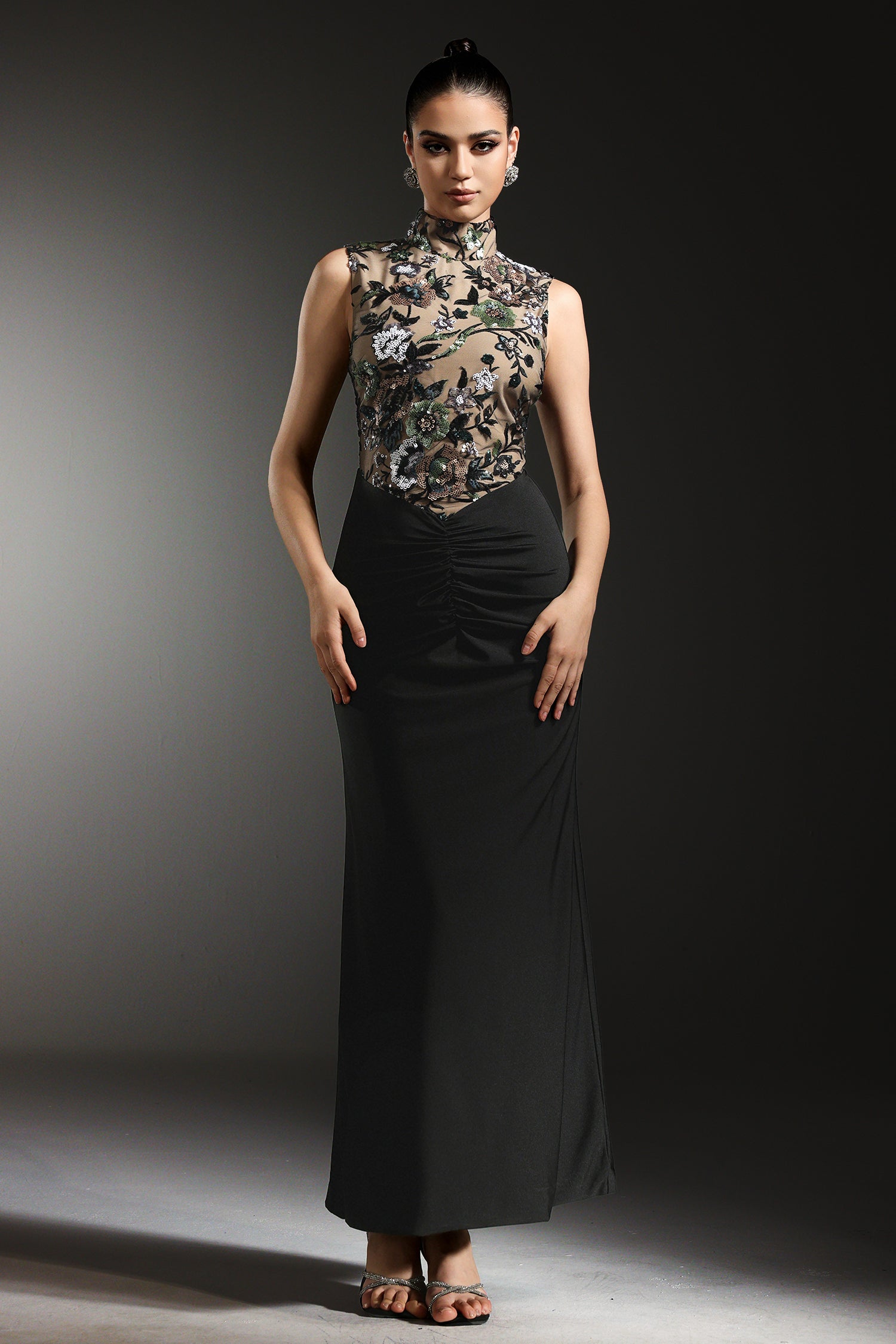 Elisabeth Flowers Sequins Slim Black Maxi Dress
