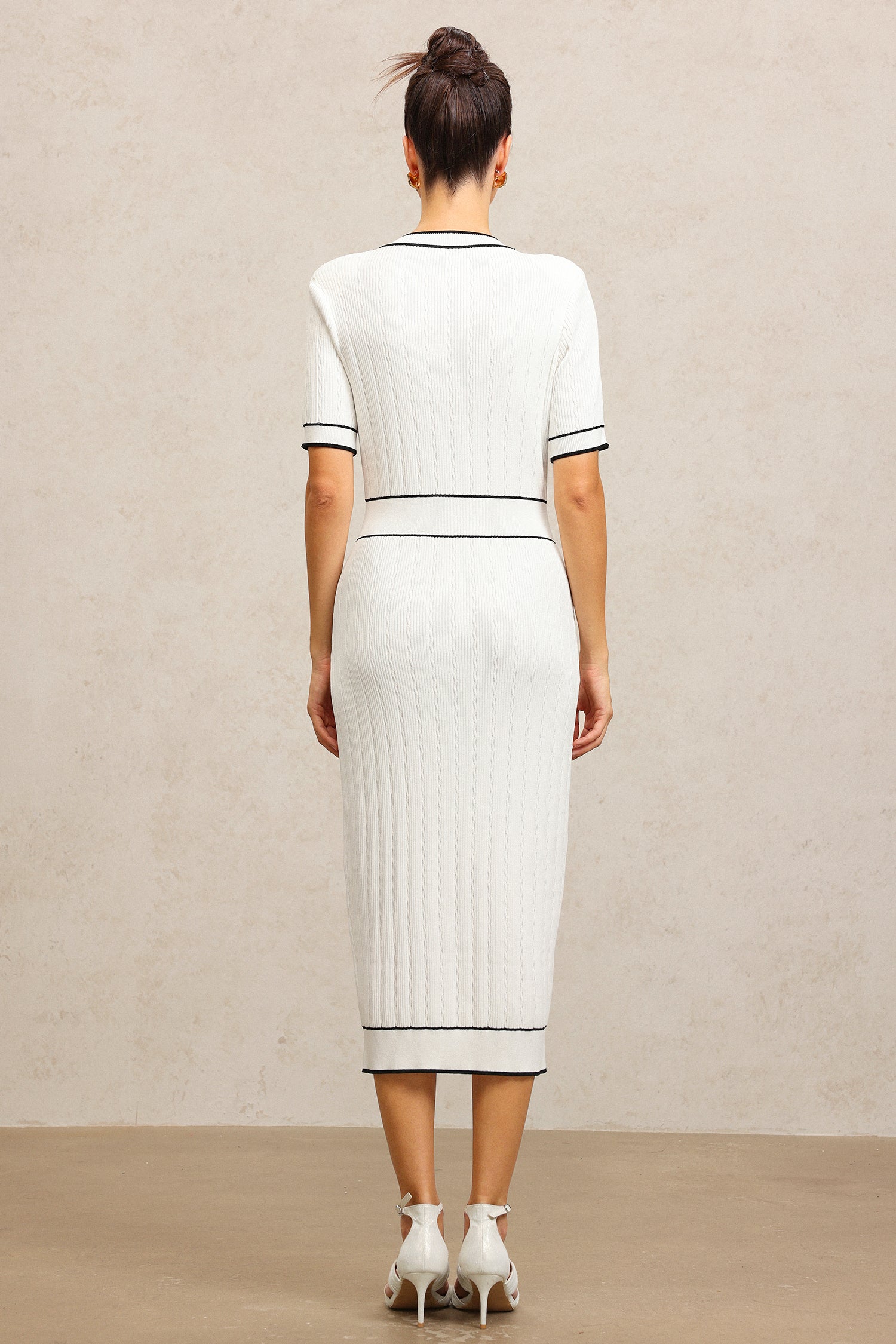 Sadala Round Neck Short Sleeves Midi Dress