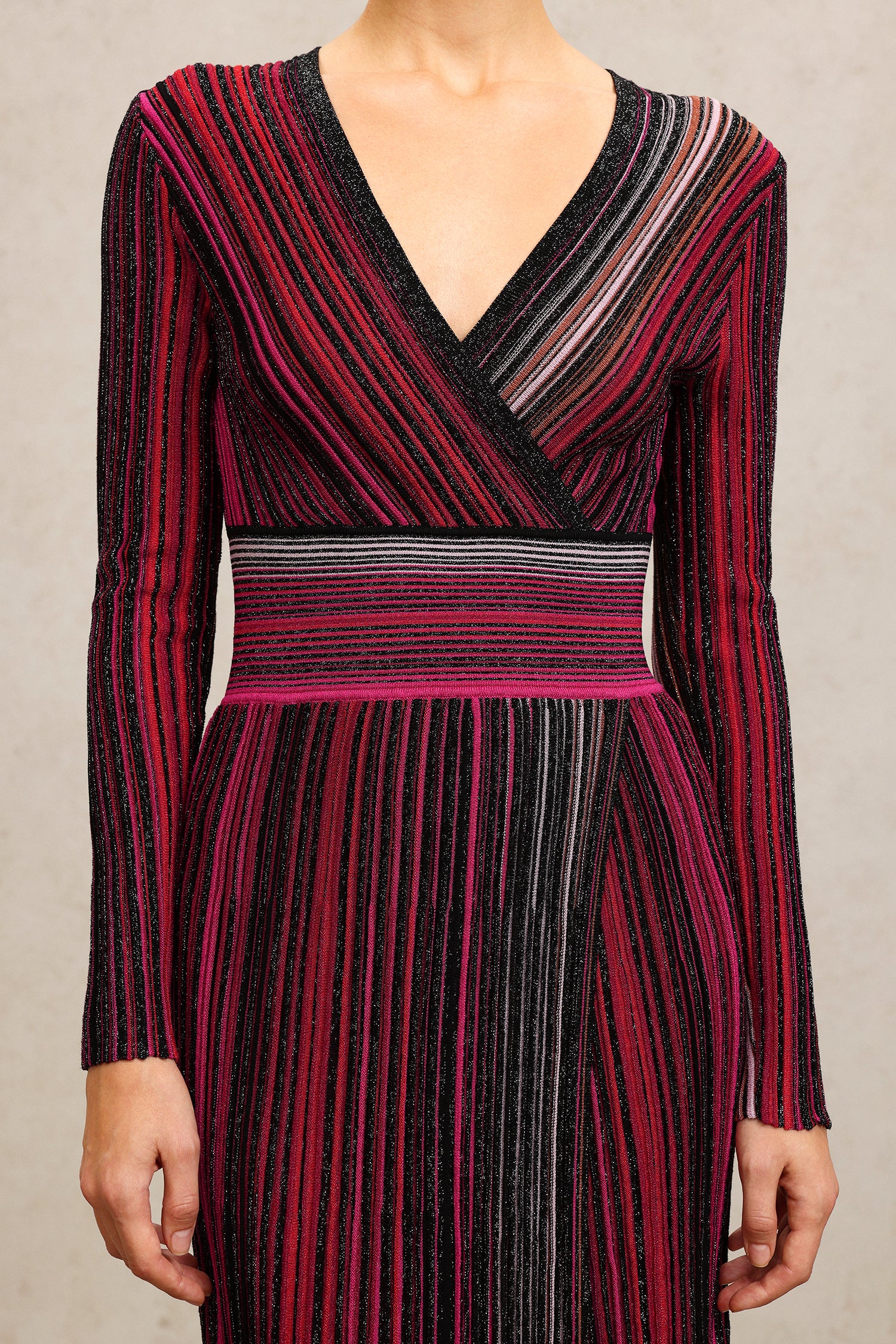 Evvie V-Neck Long Sleeves Maxi Dress