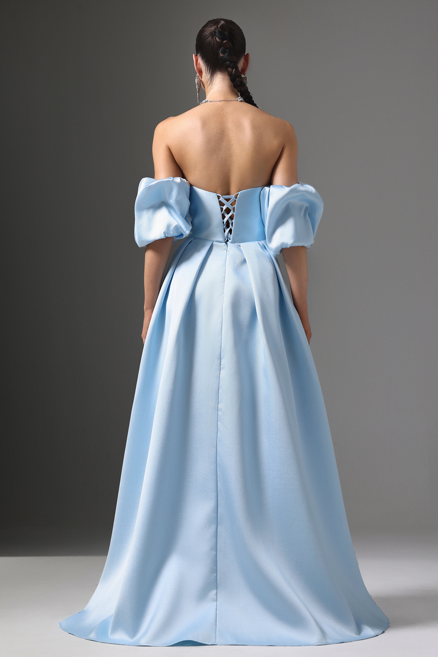 Winni Off-Shoulder Floral Embroidered High Slit Maxi Dress