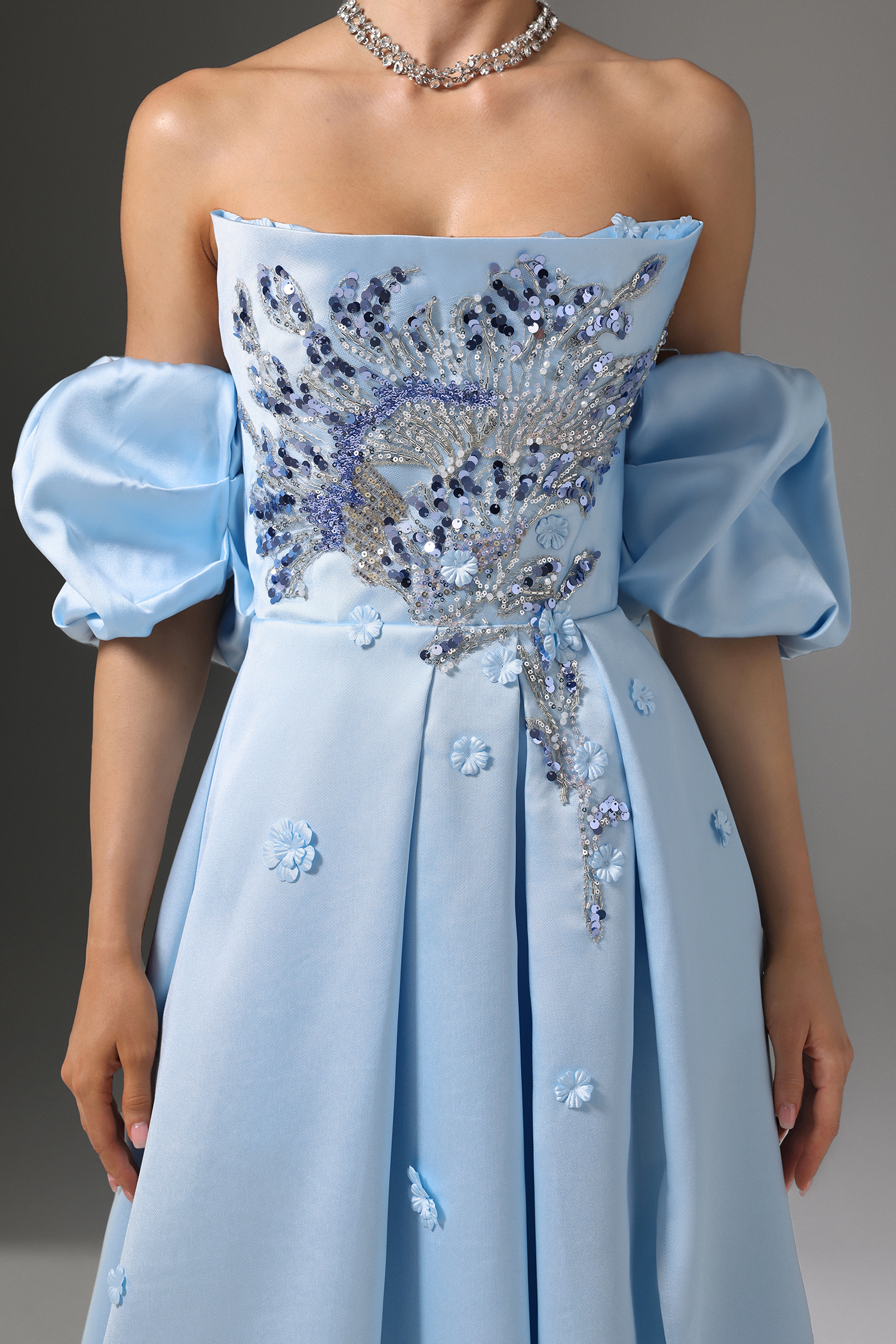 Winni Off-Shoulder Floral Embroidered High Slit Maxi Dress