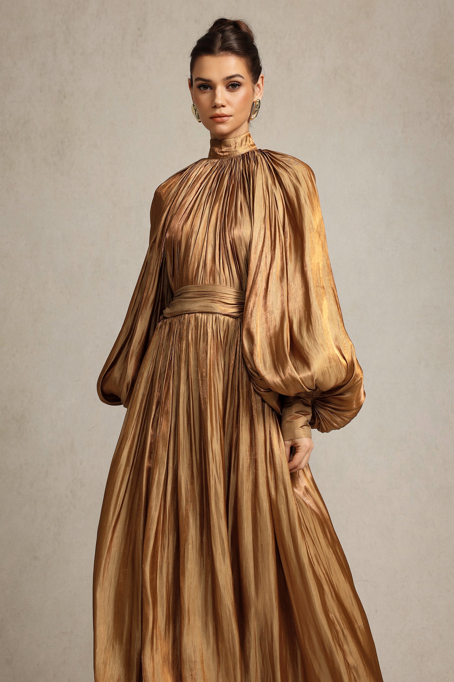 Kuhany Round Neck Folds Maxi Dress