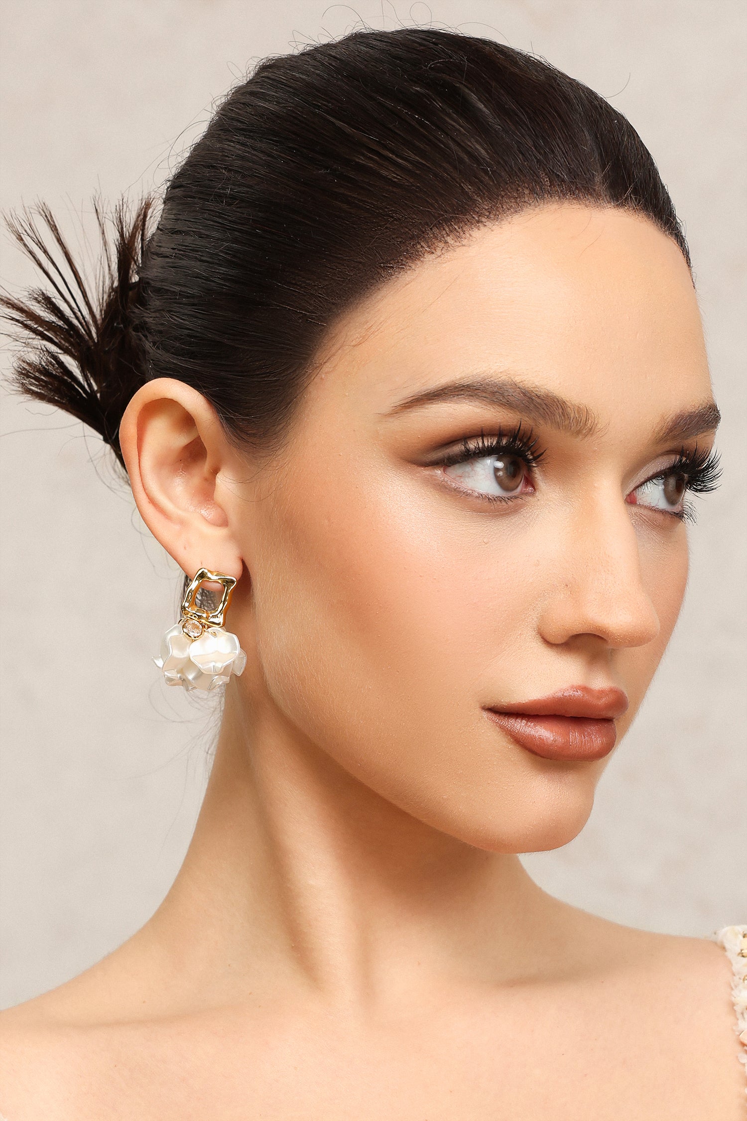 Haco Square Petal Earrings