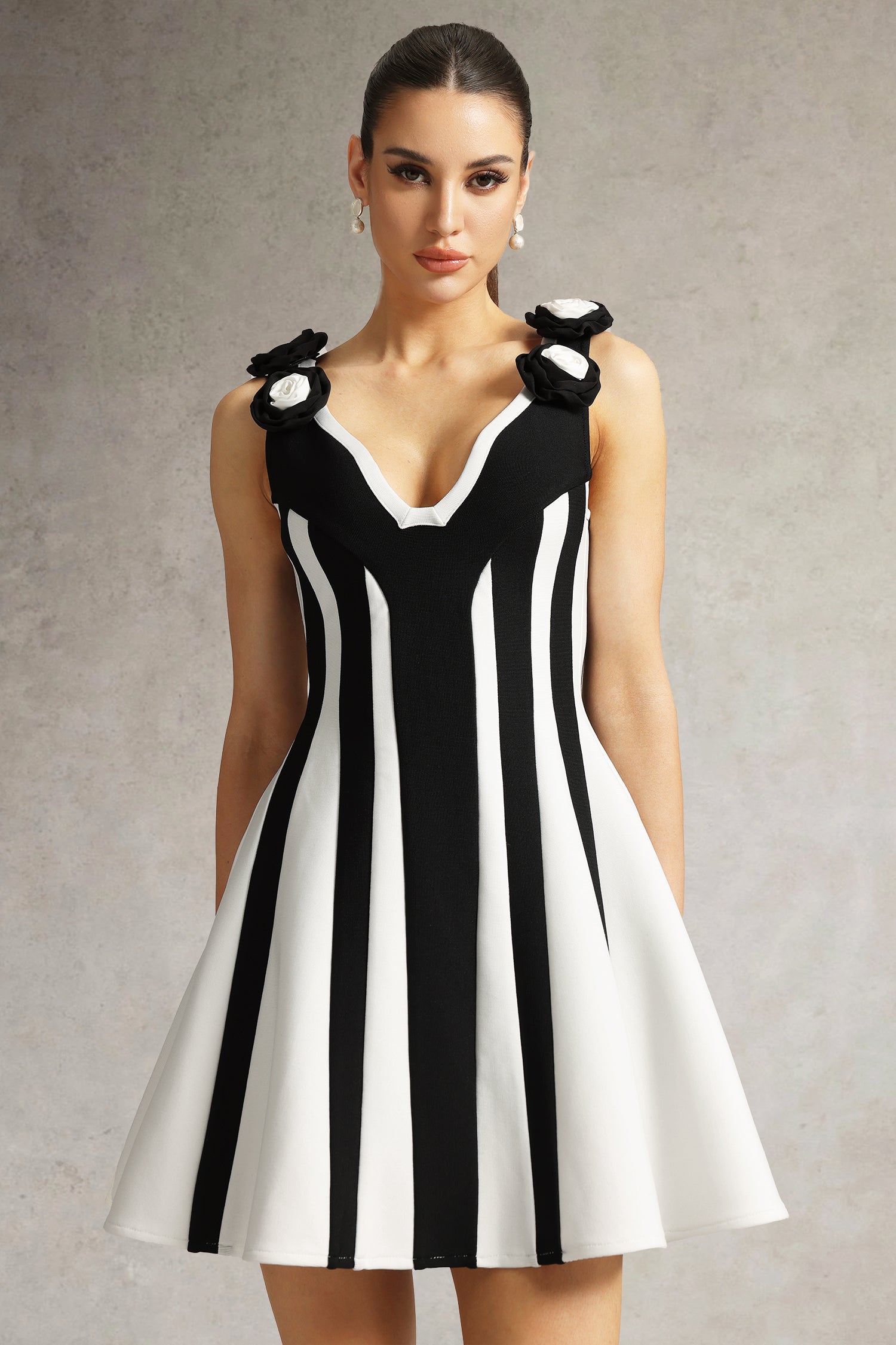 Serela Sleeveless V-Neck Flower Bandage Mini Dress