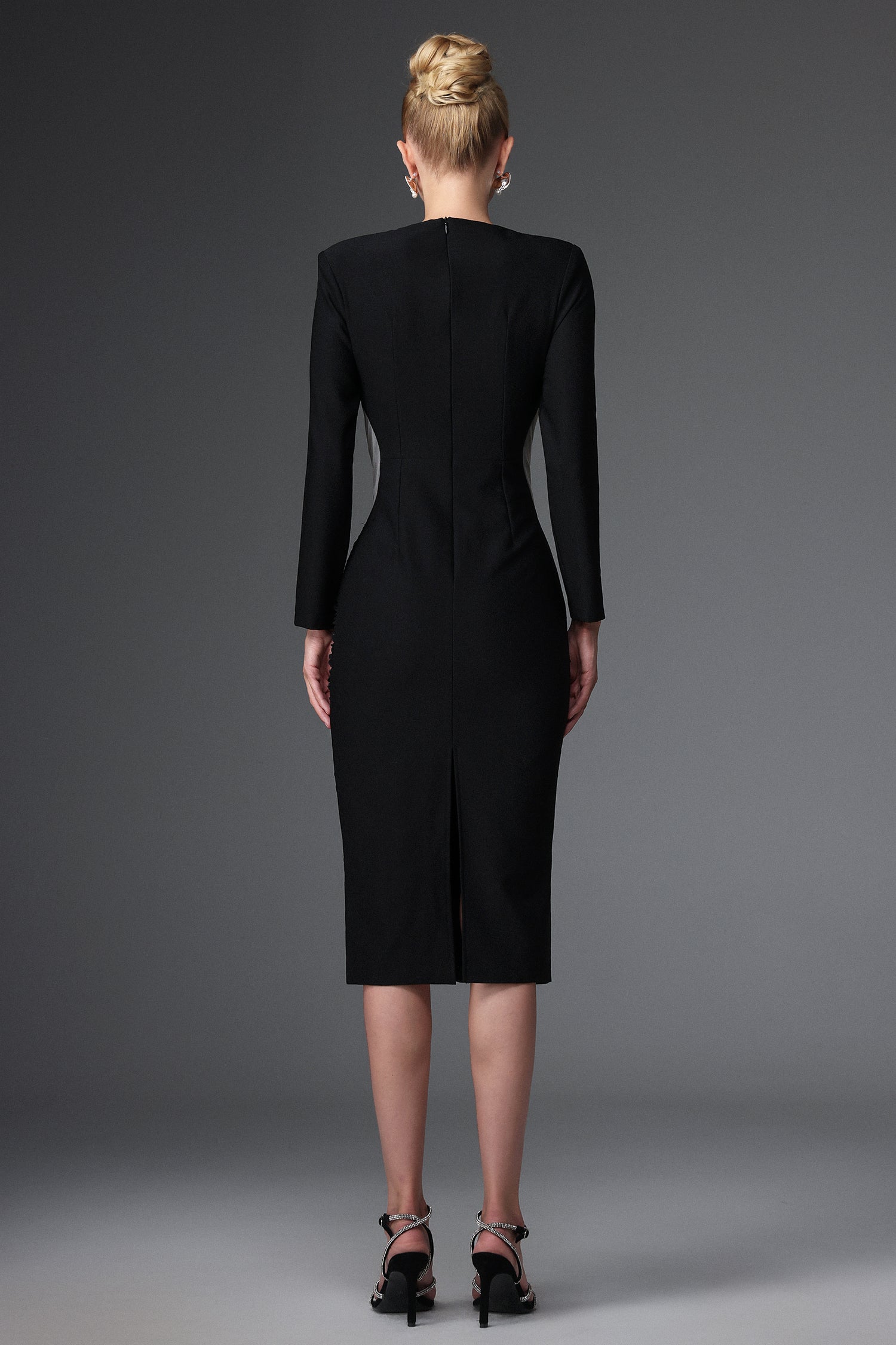 Starsha Elegant Contour Long Sleeve Ruched Sequin Maxi Dress