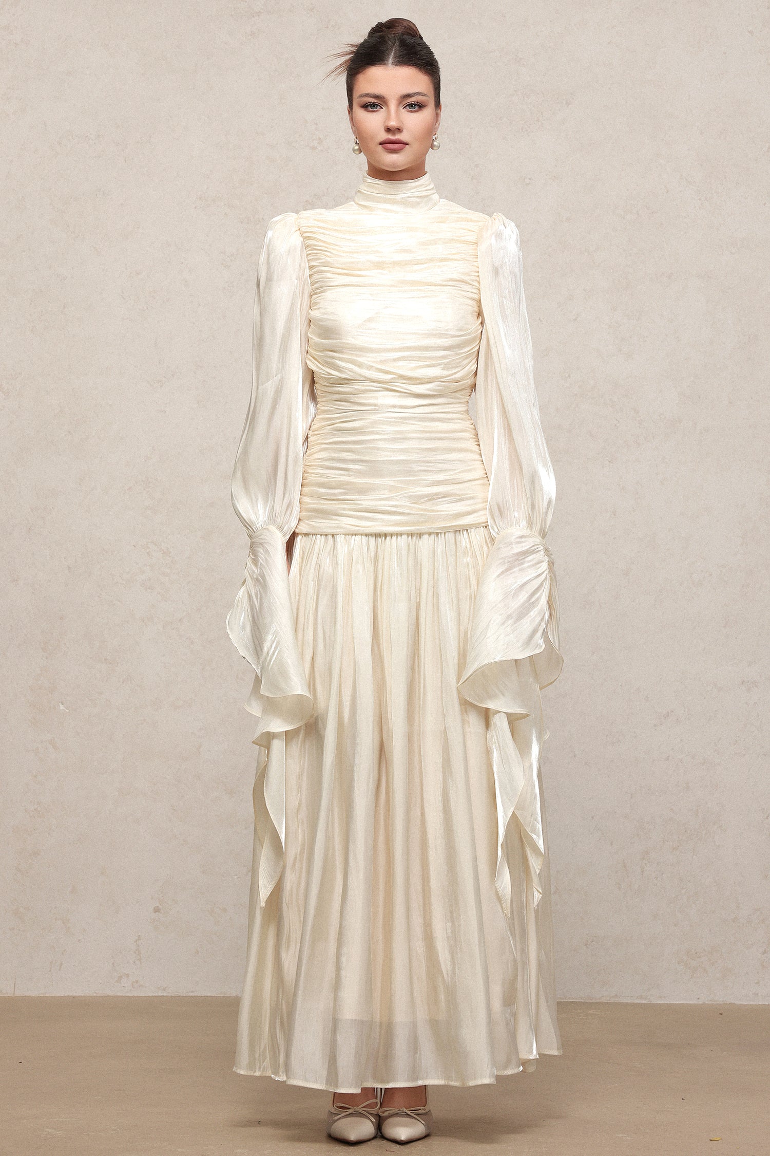 Viky Resort Waist-Defining Long Sleeve Ruched Woven Maxi Dress