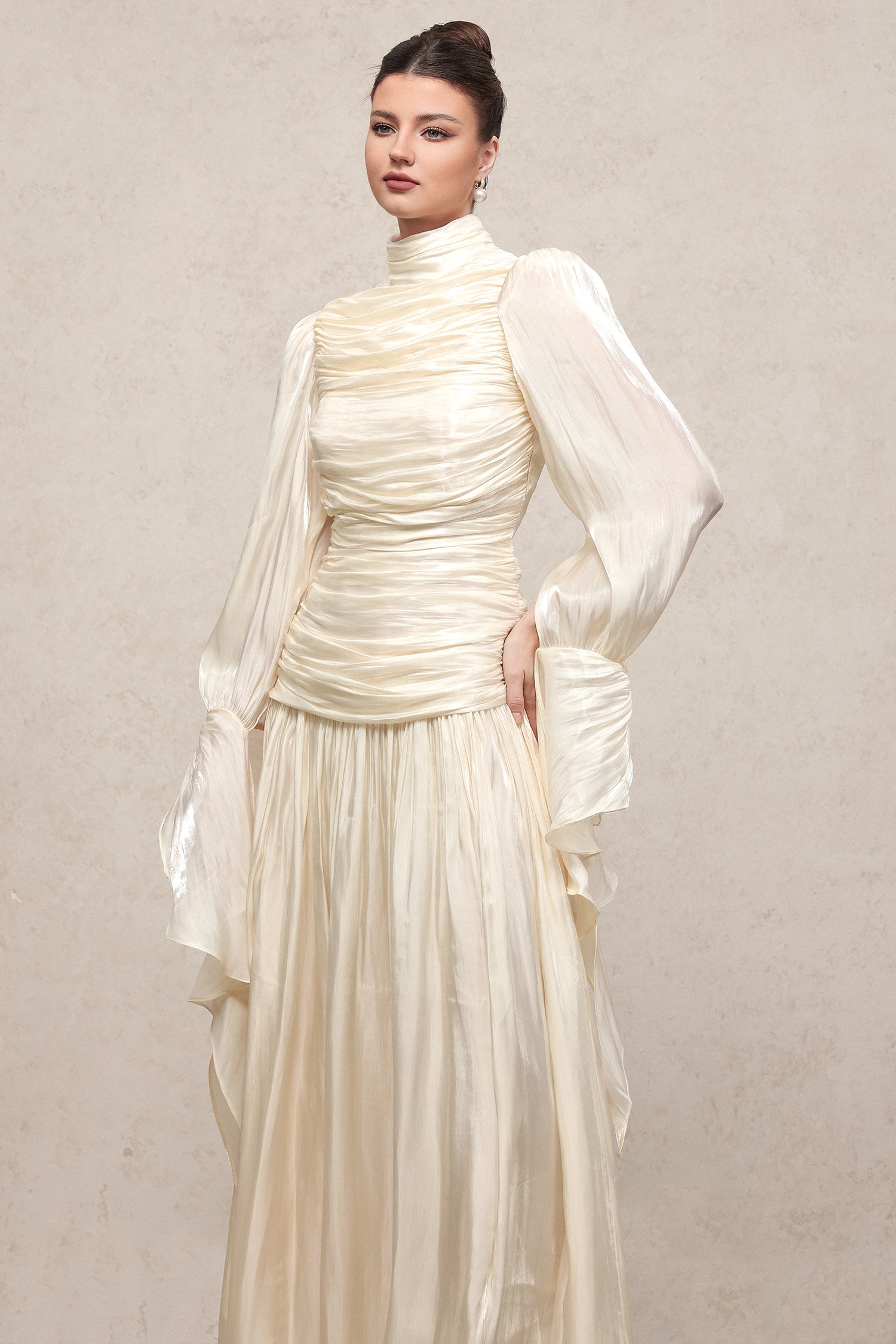 Viky Resort Waist-Defining Long Sleeve Ruched Woven Maxi Dress