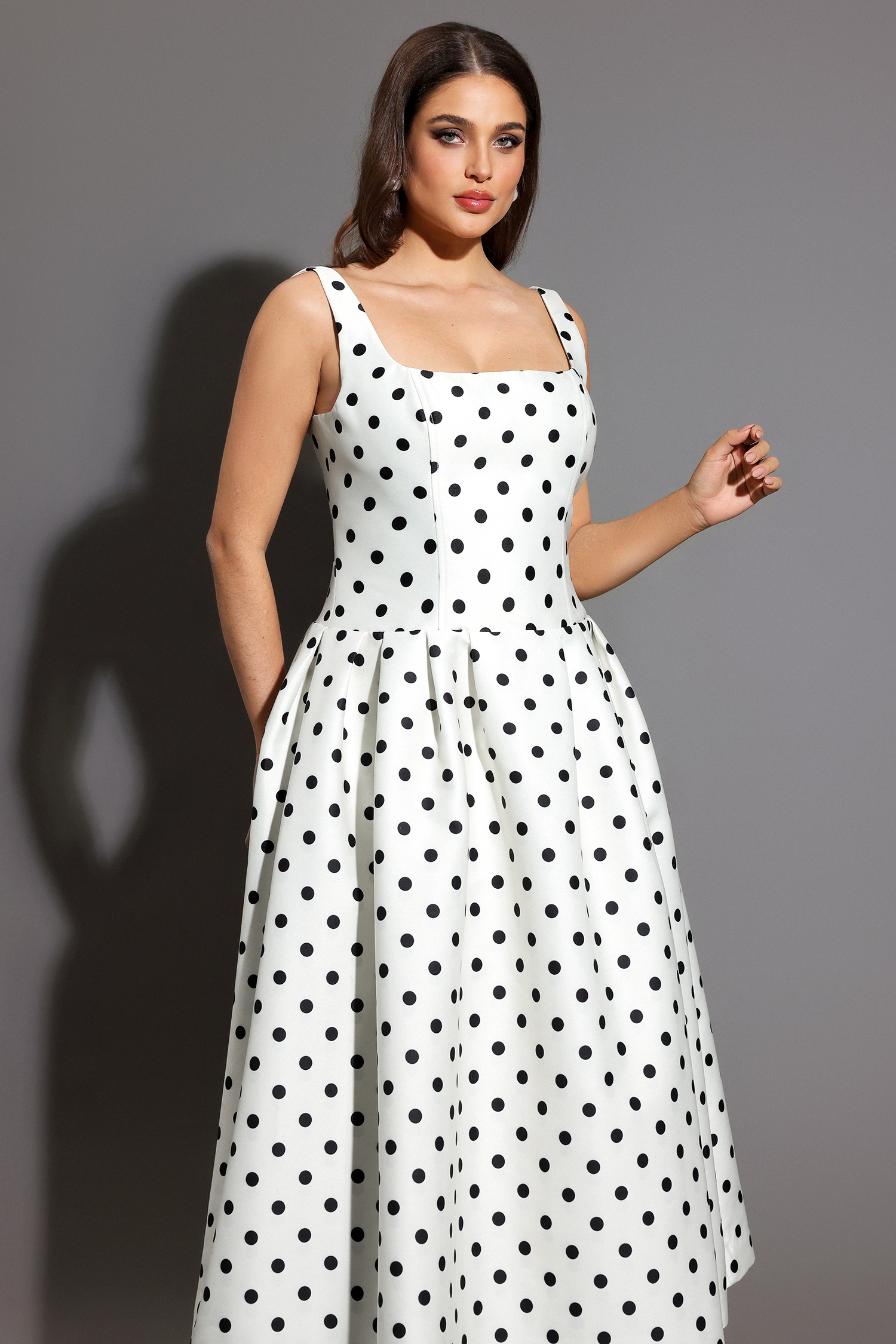 Zada Sleeveless Wave Point Maxi Dress