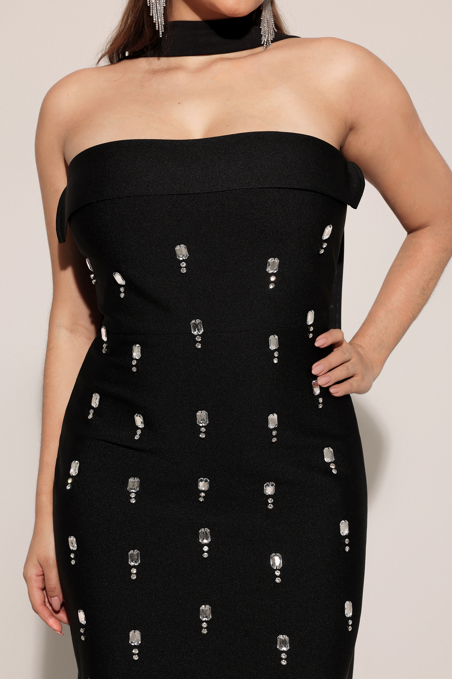 Nadja Sleeveless Diamond Bunting Bandage Maxi Dress