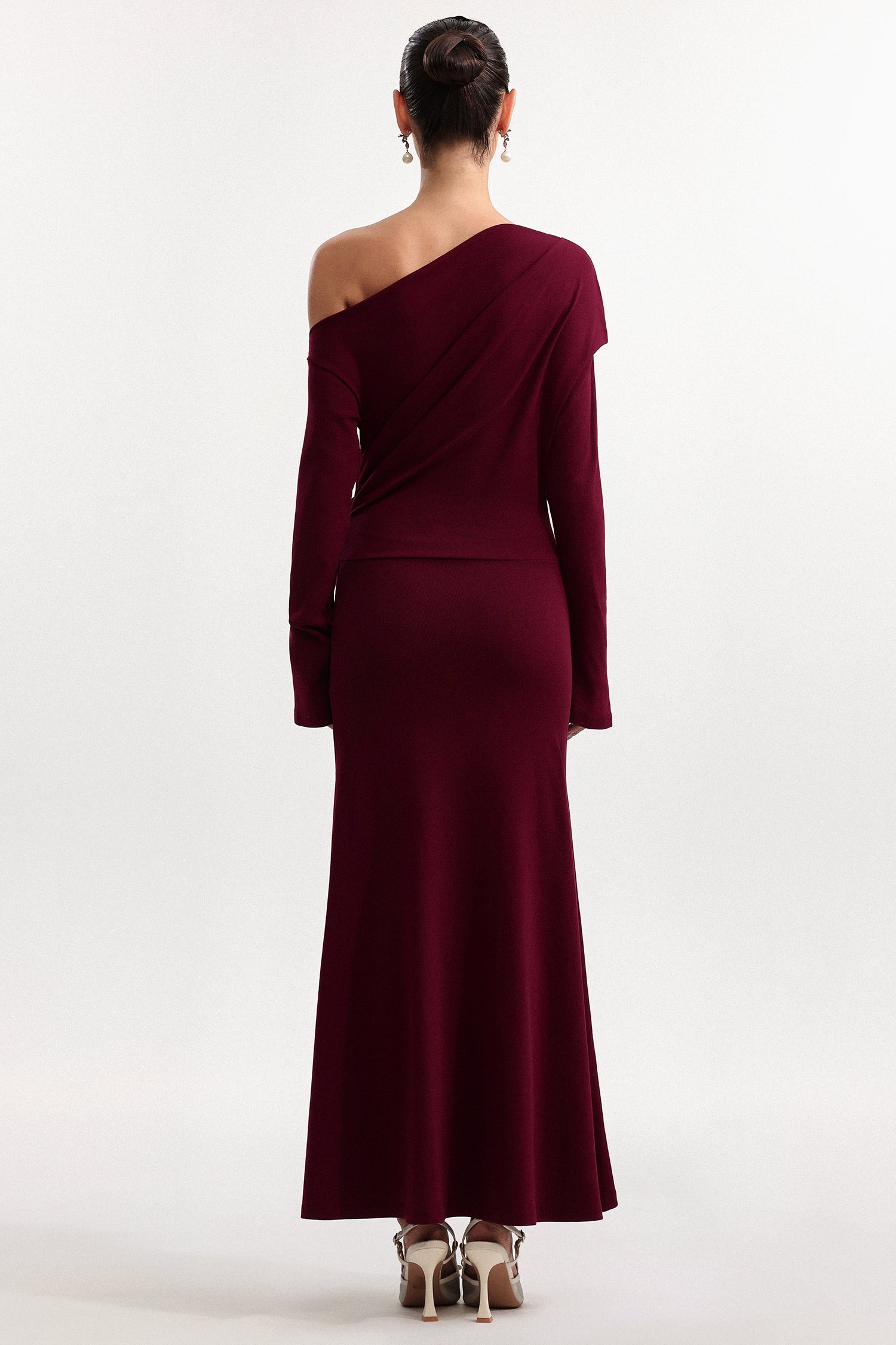 Etta Elegant Cinched Waist Off Shoulder Long Sleeve Knit Maxi Dress