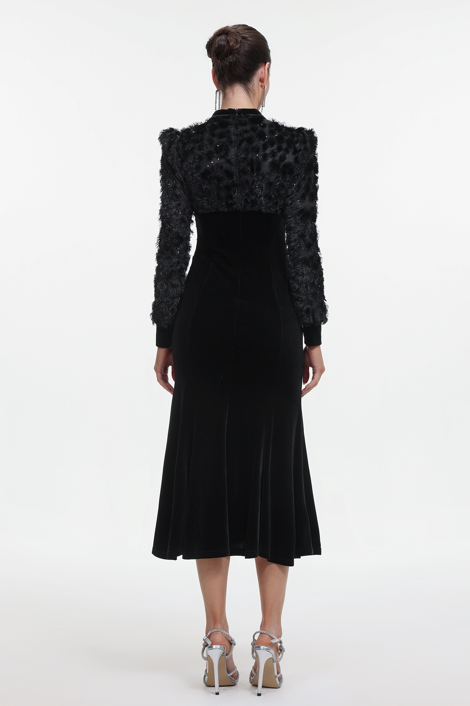 Jayden Chic Contour Long Sleeve V Neck Velvet Maxi Dress