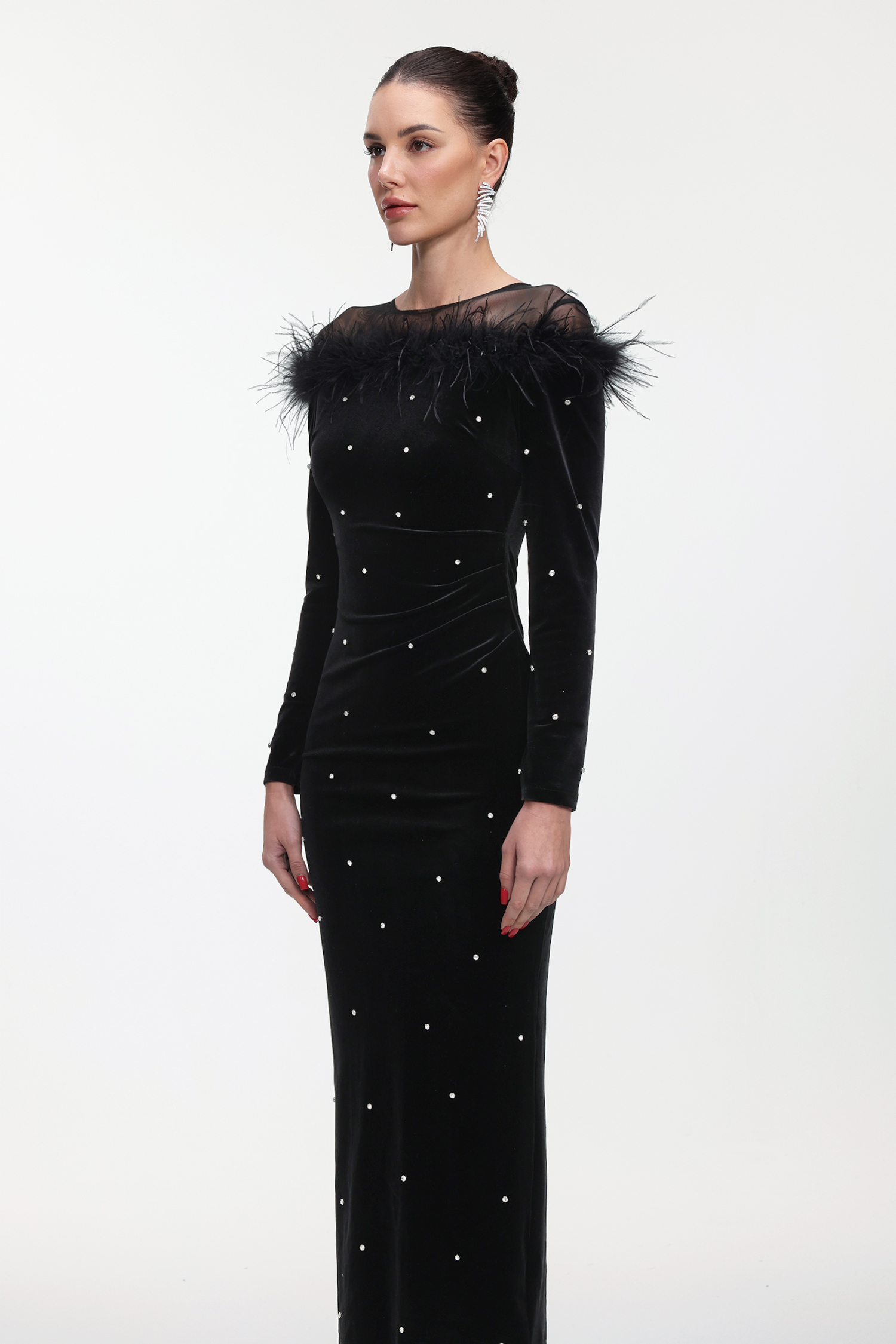 Yamaly Glamorous Contour Long Sleeve Crystal Feather Velvet Maxi Dress