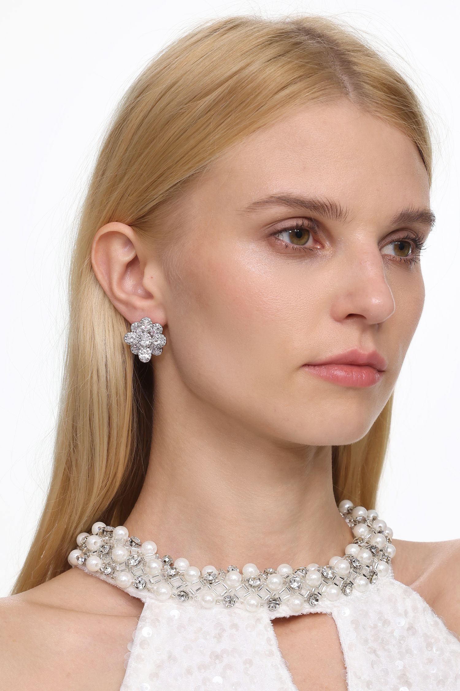 Drana Flower Diamond  Earrings