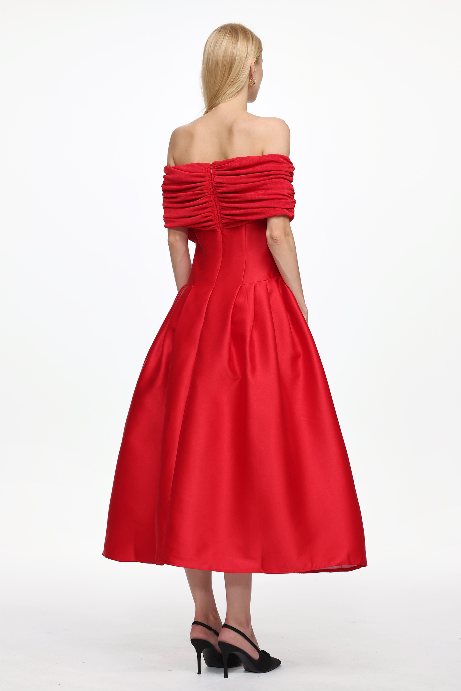 Lape Romantic Tailored Off Shoulder Ruched Maxi Dress