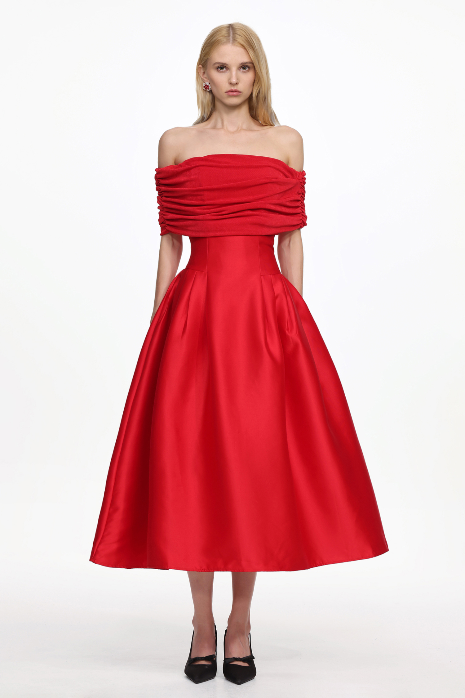 Lape Romantic Tailored Off Shoulder Ruched Maxi Dress