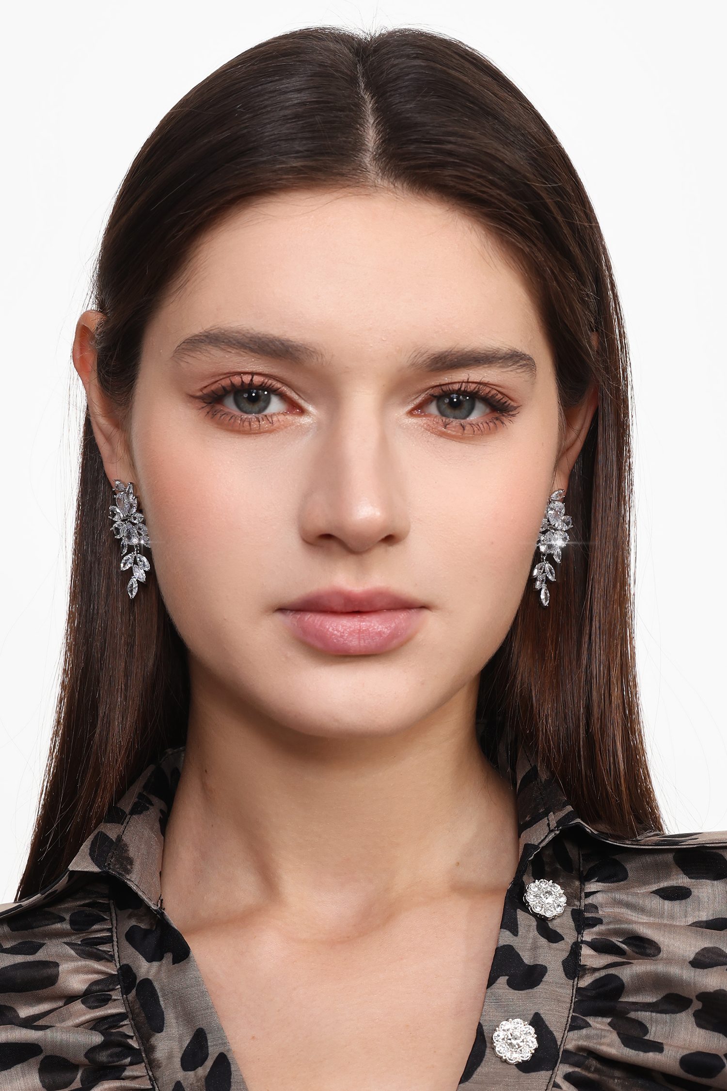 Oyata Diamond Leaf Earrings