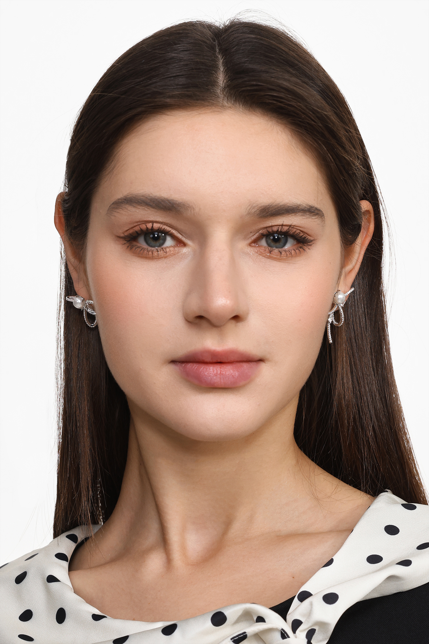 Sheath Flower  Linear Pearl  Earrings