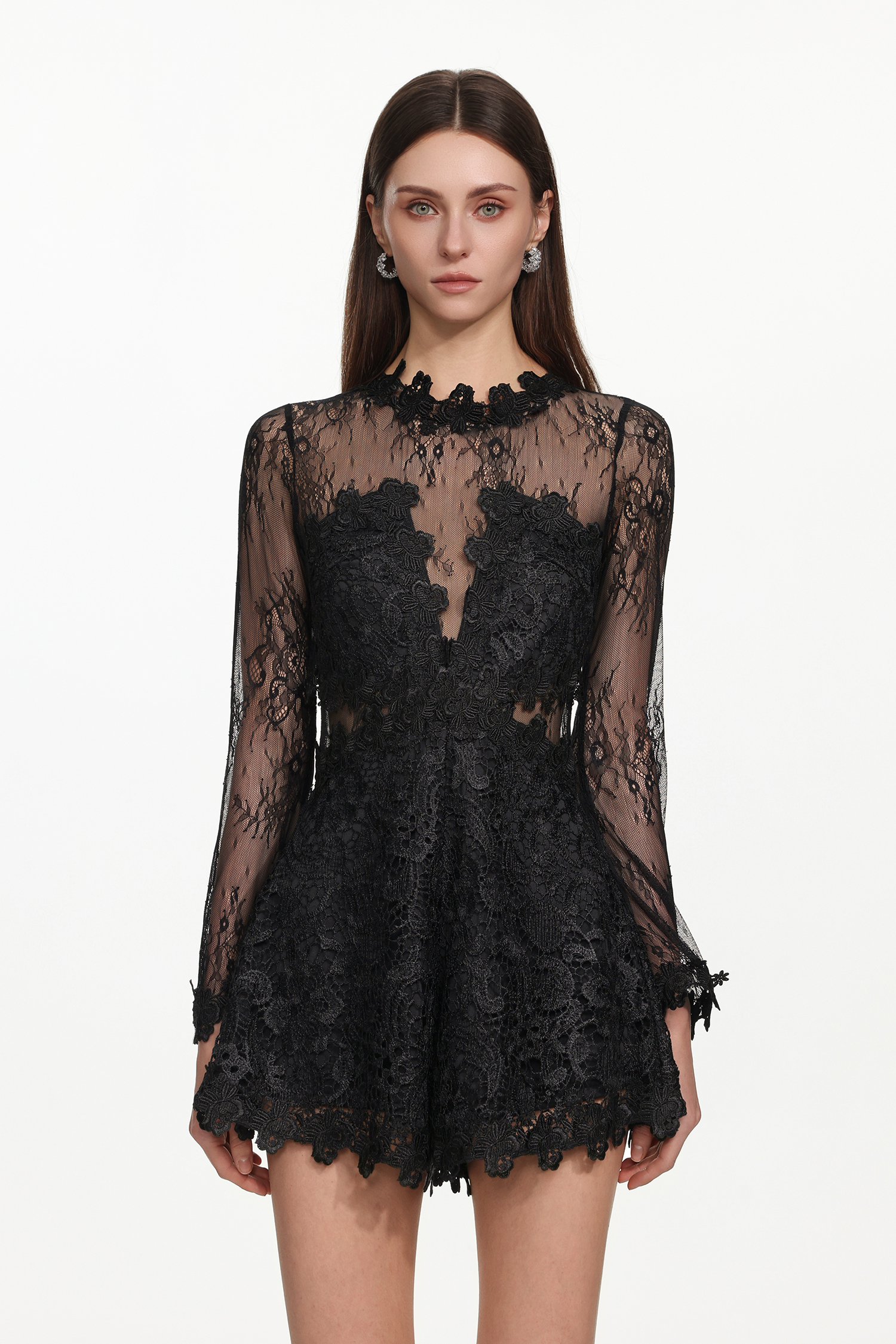Willa Elegant Contour Long Sleeve Lace Romper