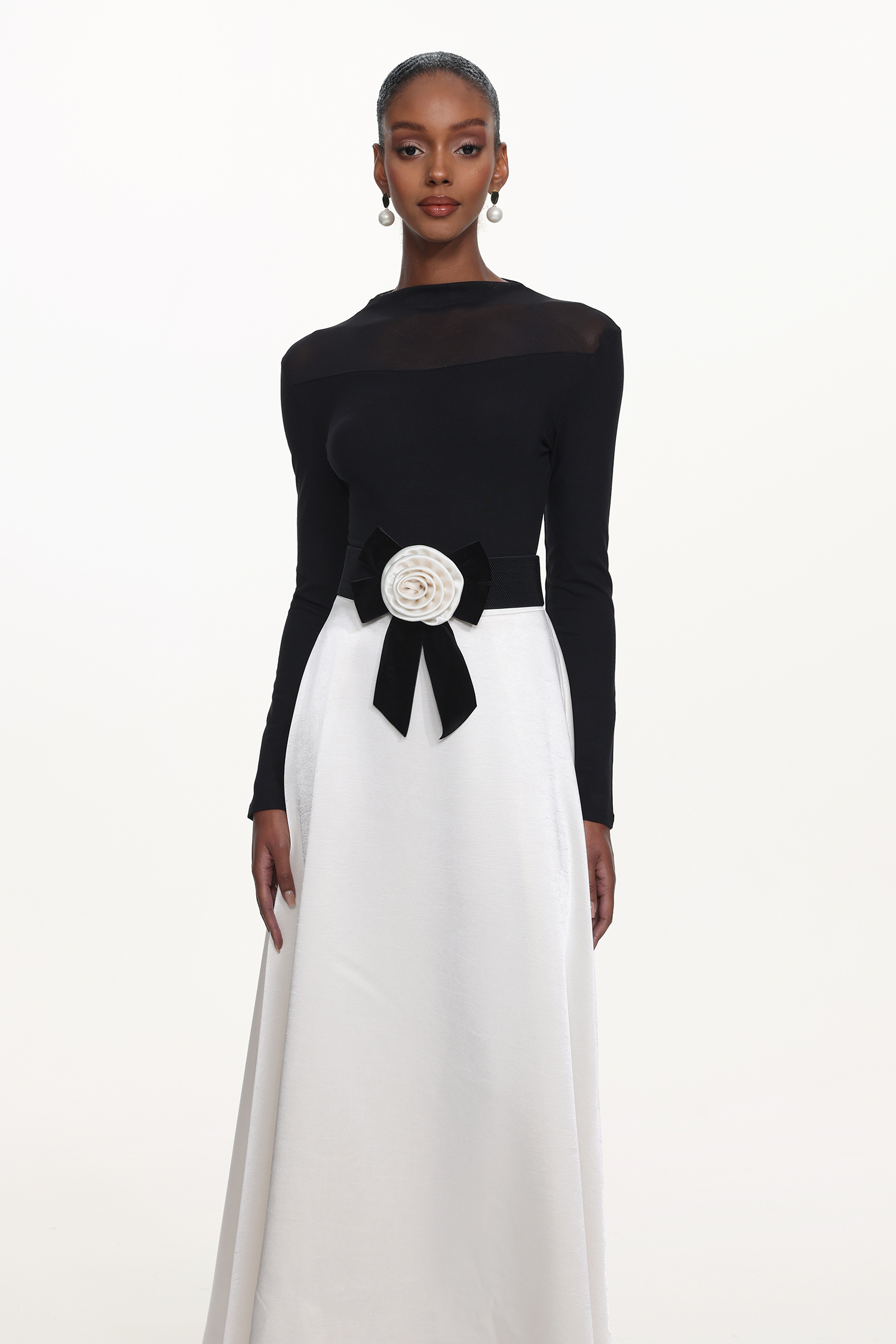 Heloise Elegant Contour Long Sleeve Contrast Floral Maxi Dress