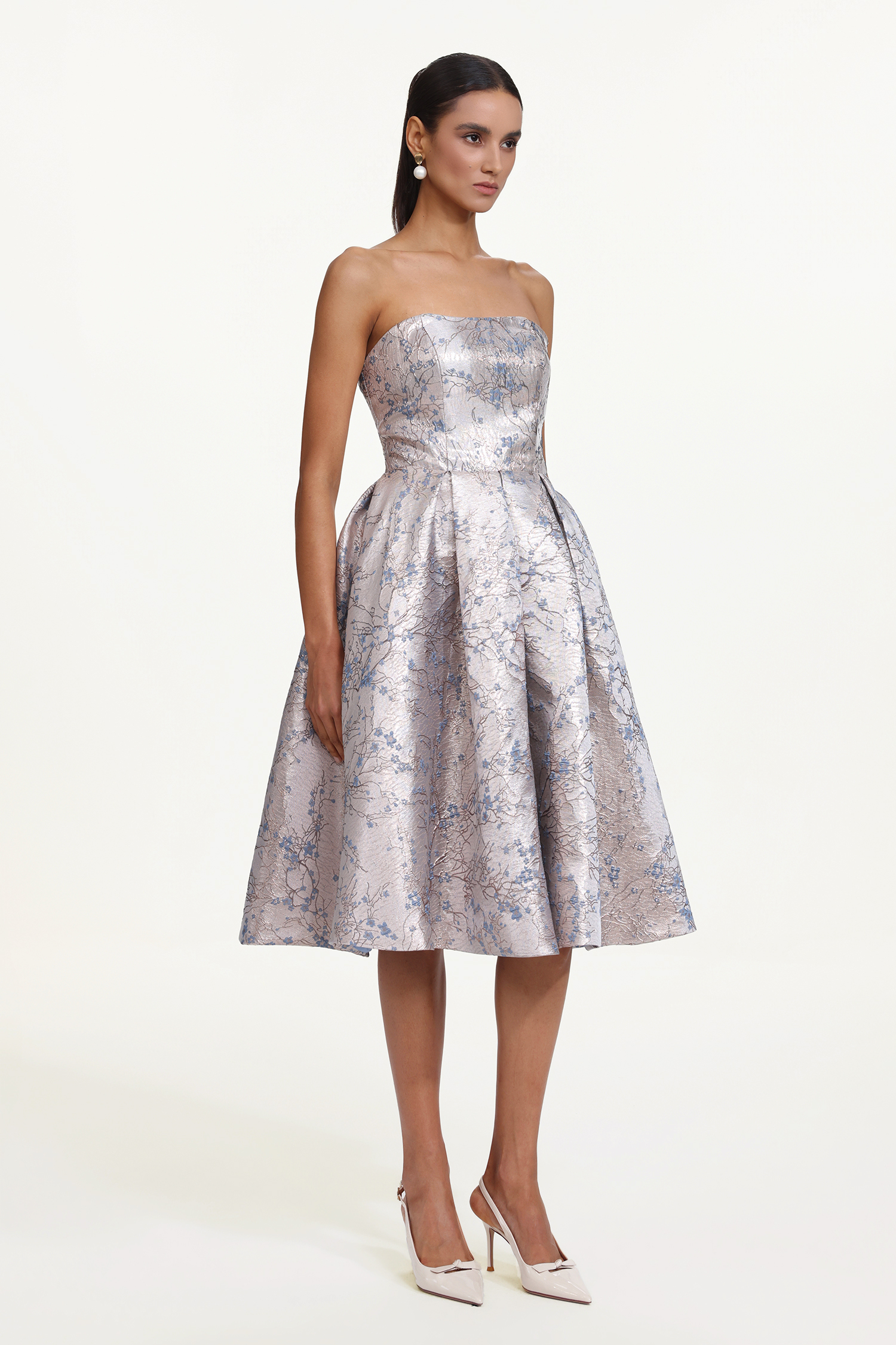 Valo Elegant Tailored Strapless Floral Jacquard Maxi Dress