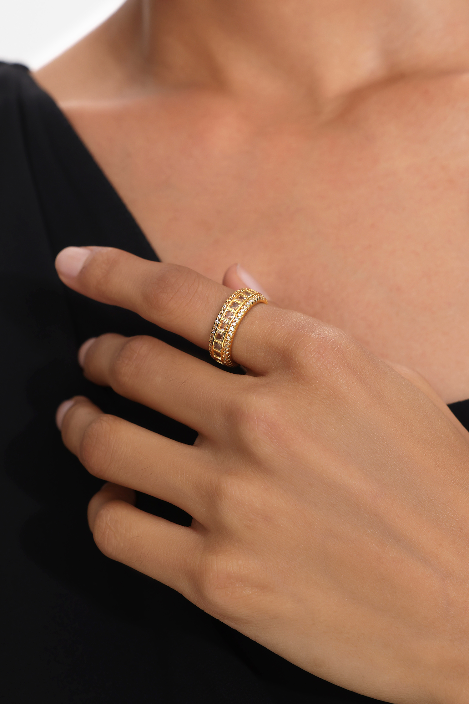 Oiala Square  Diamond Ring