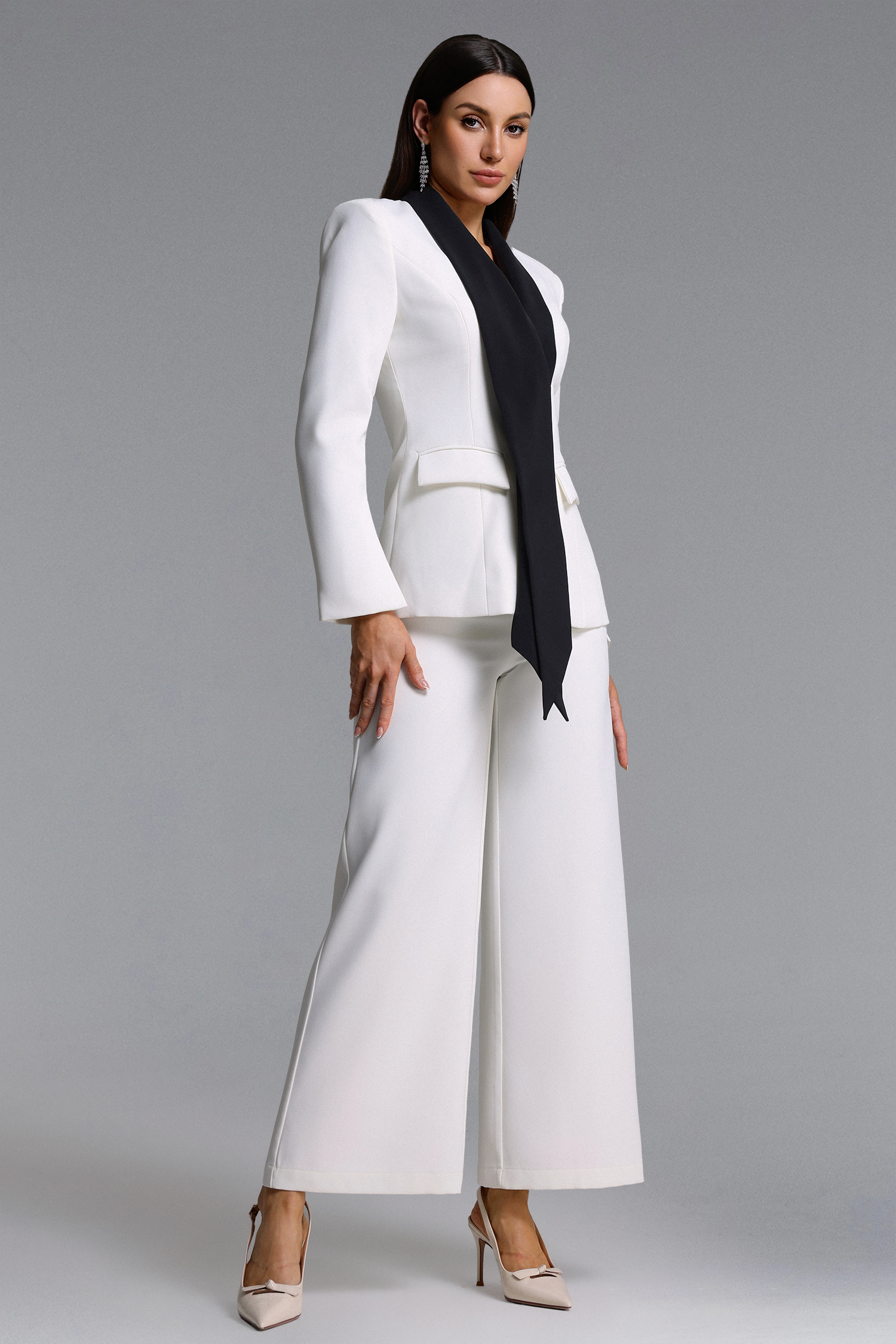 Umeko Classic Tailored Long Sleeve Contrast Lapel Blazer Set