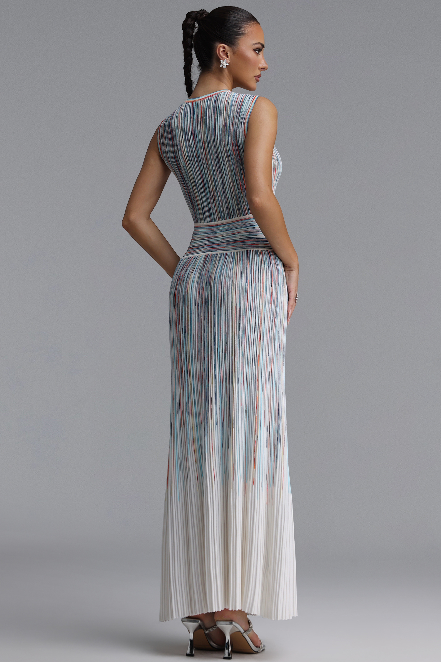 Sareka Elegant Cinched V Neck Sleeveless Striped Knit Maxi Dress