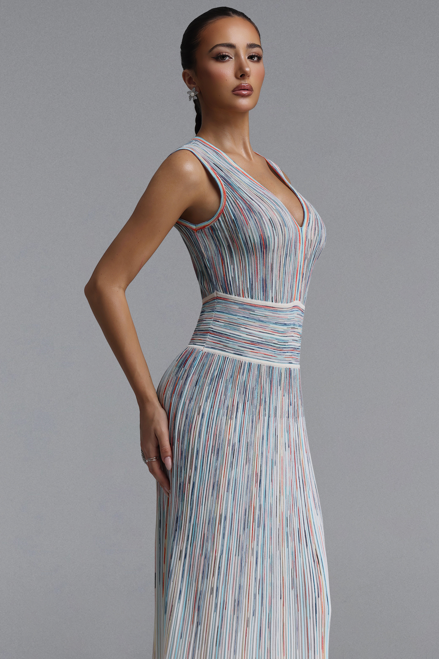 Sareka Elegant Cinched V Neck Sleeveless Striped Knit Maxi Dress