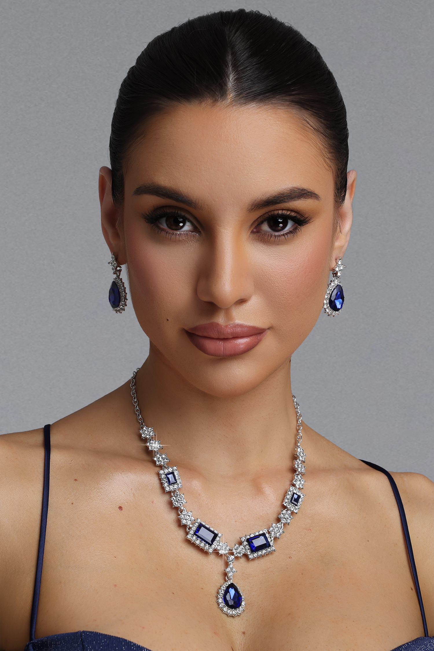 Julieta Grand Blue Stone Set