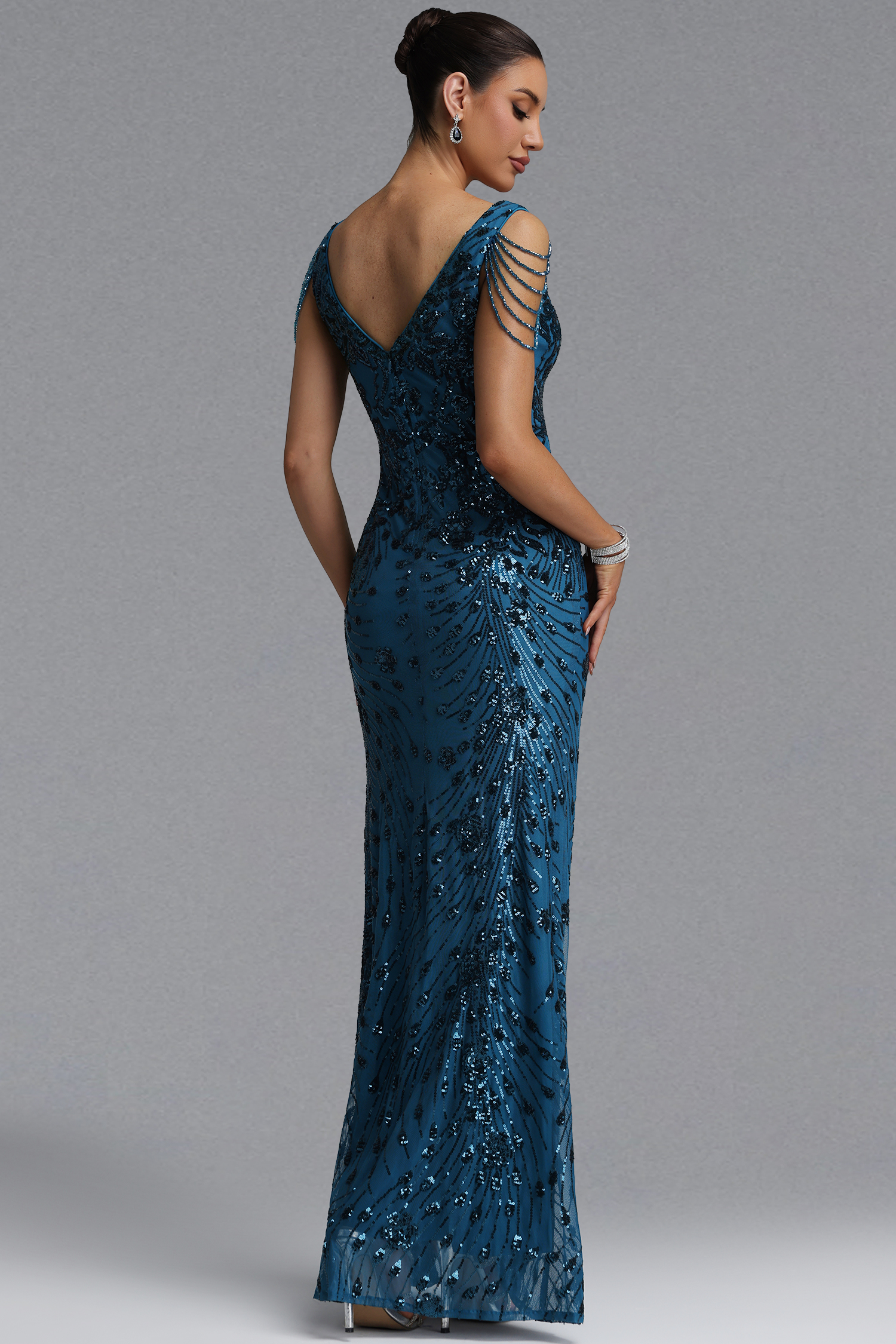 Gerianna Elegant Waist-Cinching Deep V Pearl Chain Tassel Floral Sequin Mesh Mermaid Maxi Evening Dress