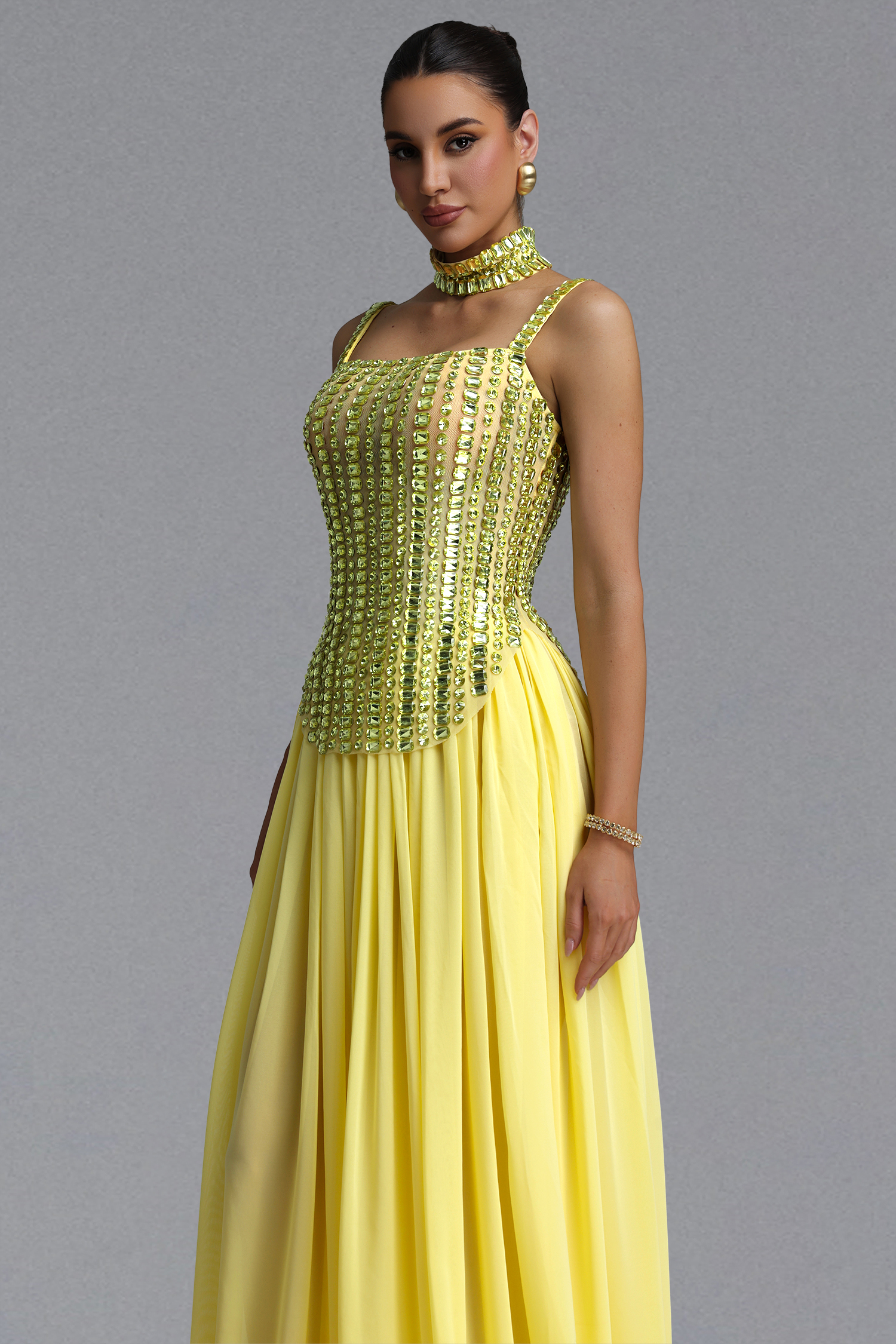 Sareza Elegant Waist-Cinching Square Neck Thin Strap Choker Rhinestone Fitted Flowy Chiffon Train Maxi Evening Dress