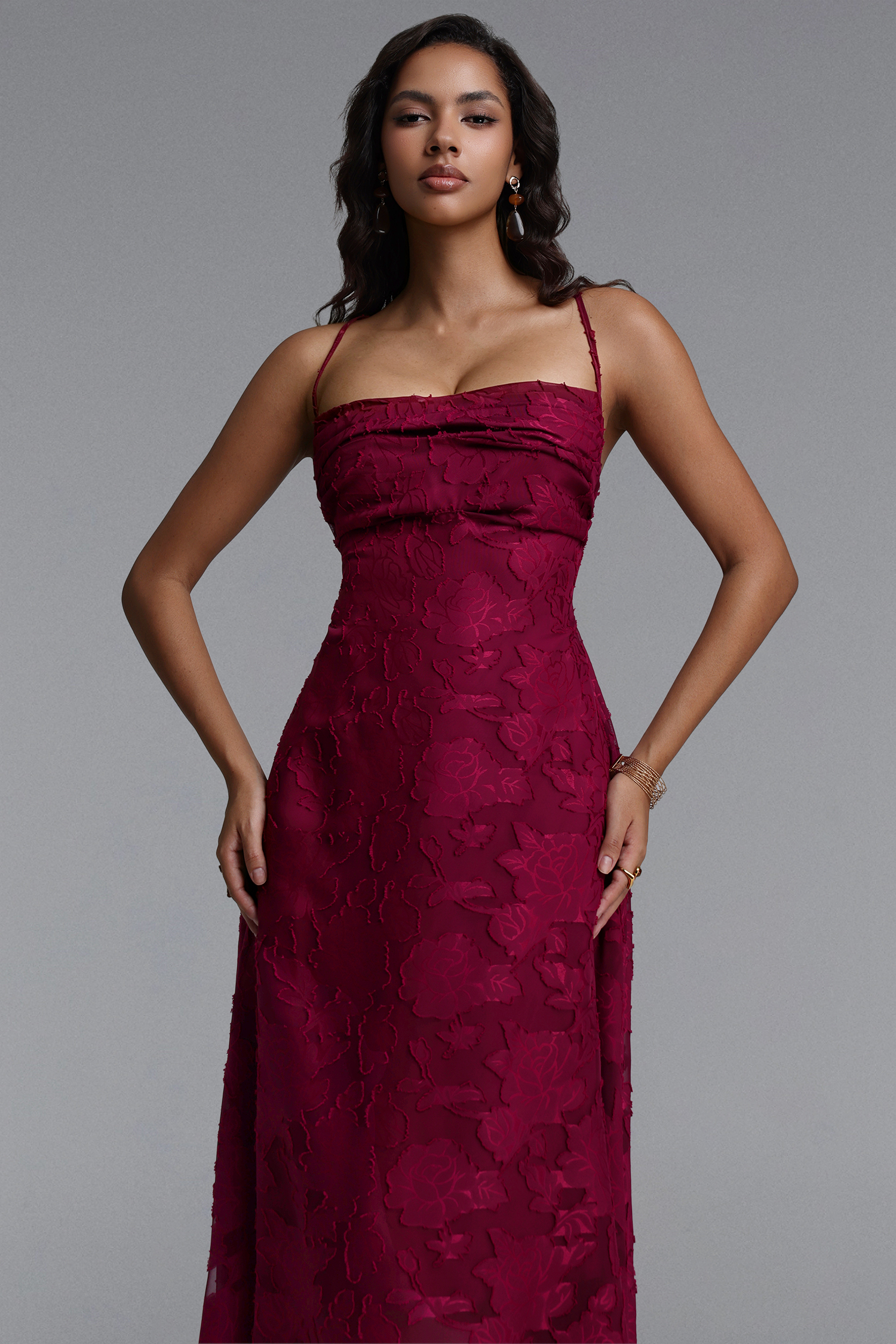 Qearl Elegant Flowy Spaghetti Strap Floral Woven Maxi Dress