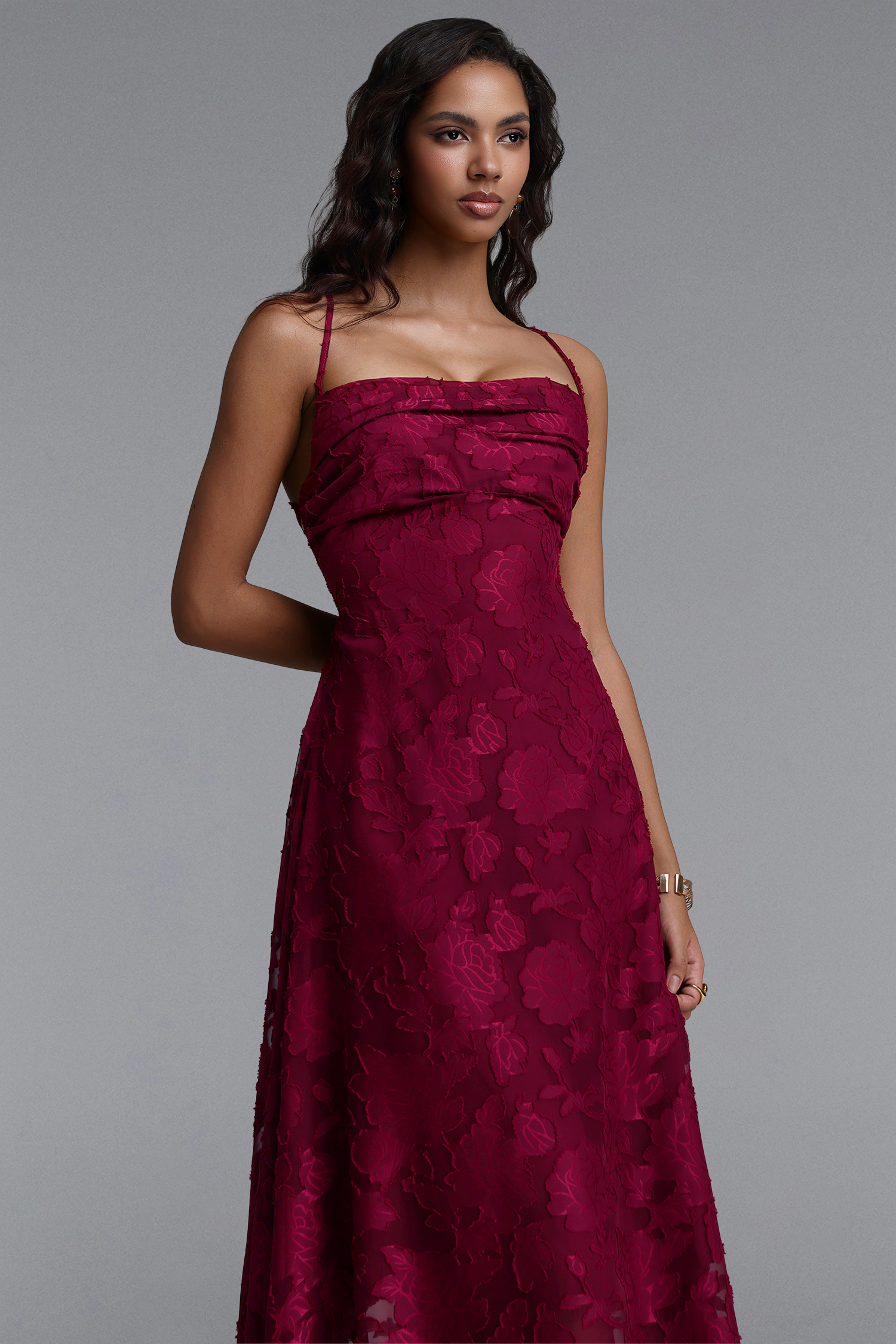 Qearl Elegant Flowy Spaghetti Strap Floral Woven Maxi Dress