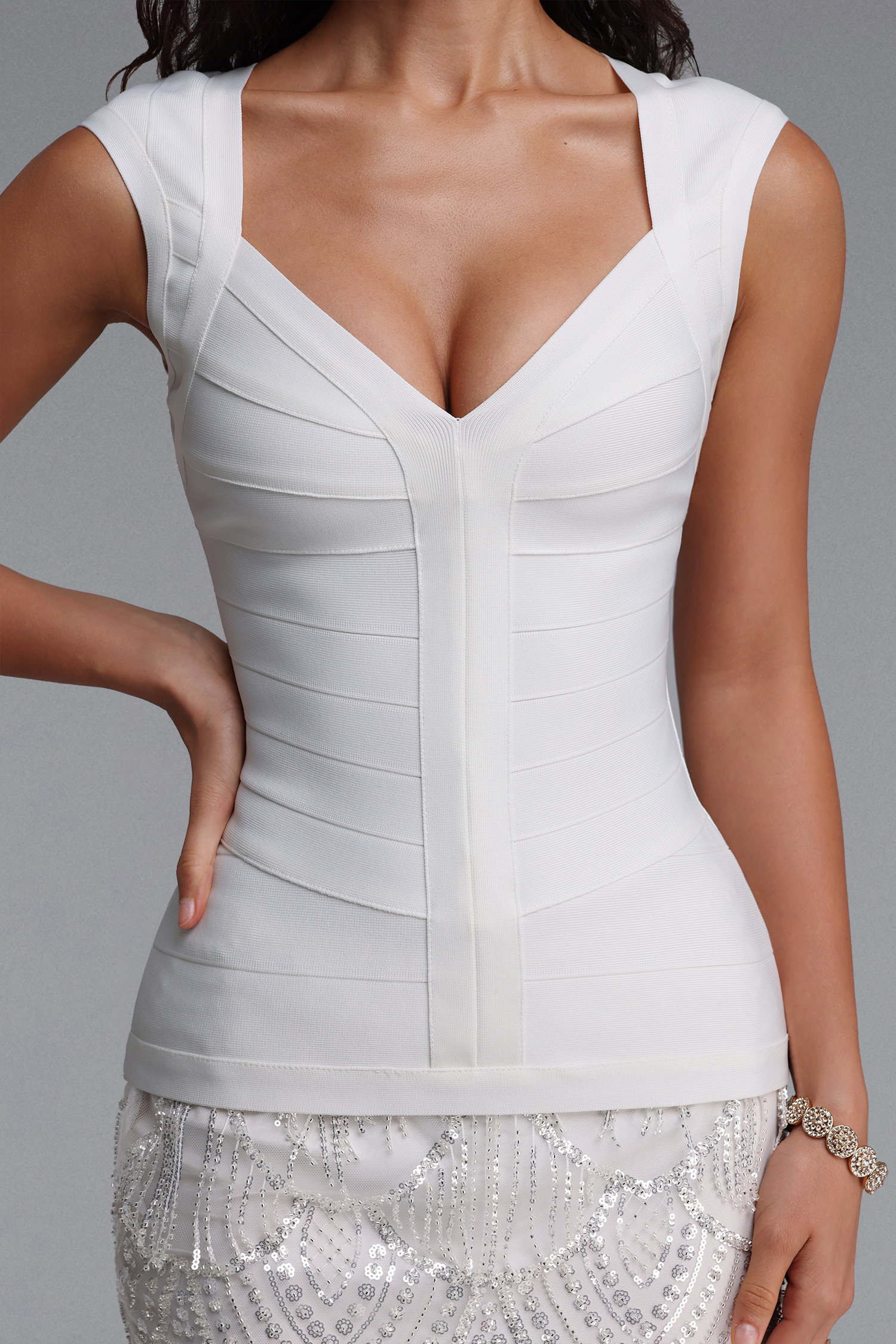 Eila Minimalist Contour V-Neck Sleeveless White Bandage Top