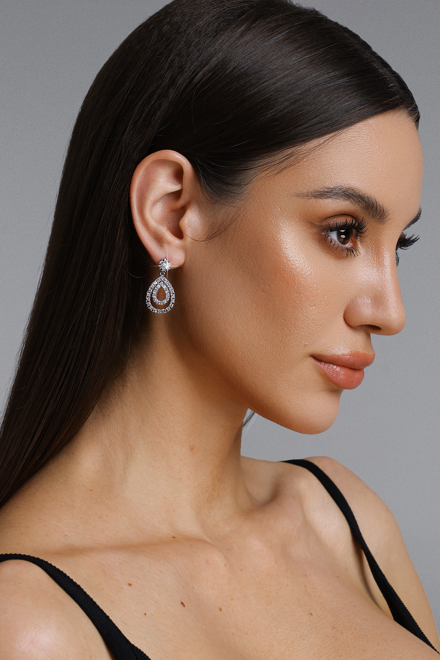 Villa Double Layer Diamond Hollow Teardrop Drop Earrings