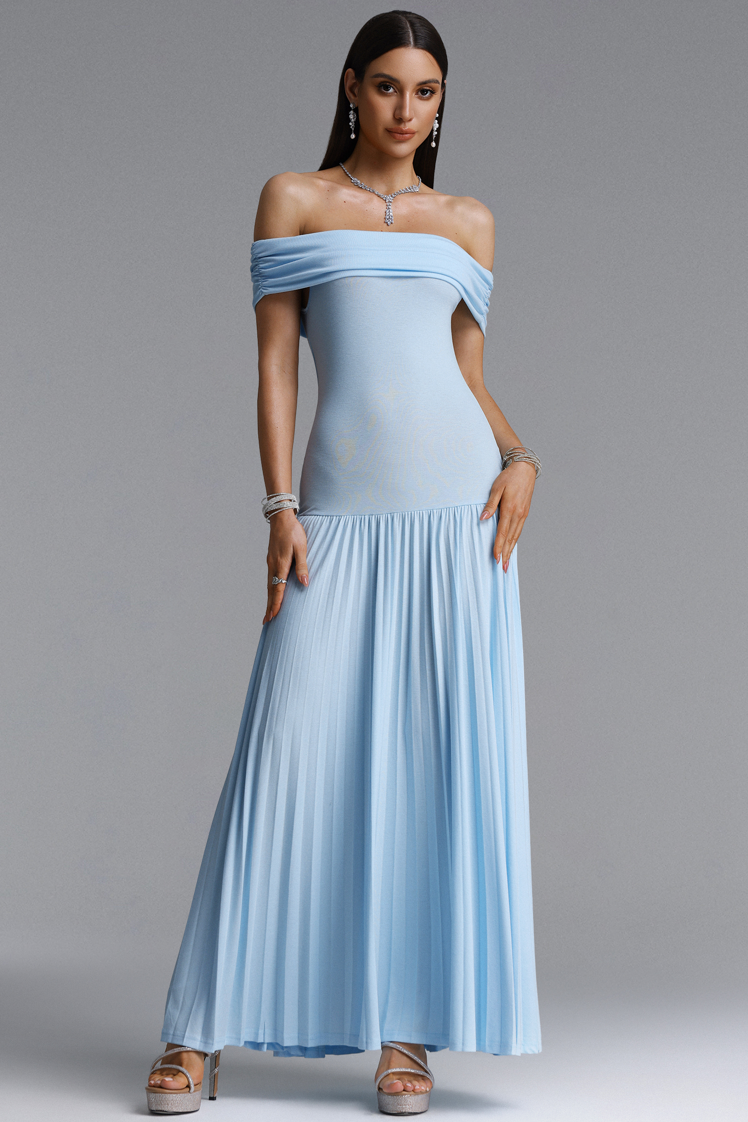 Tiere Elegant Off Shoulder Pleated Maxi Dress