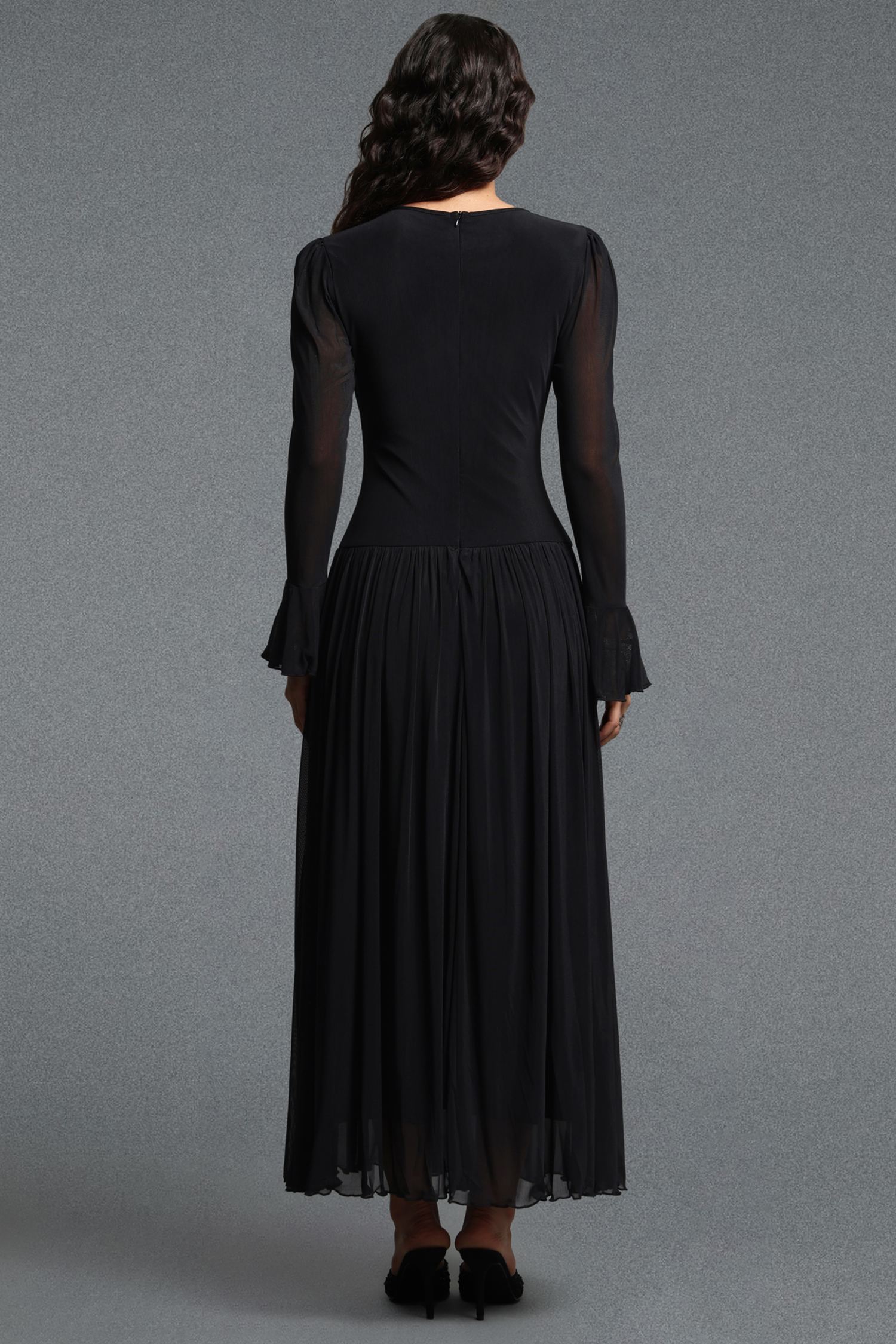 Kyra Classic Flowy Round Neck Long Sleeve Chiffon Maxi Dress