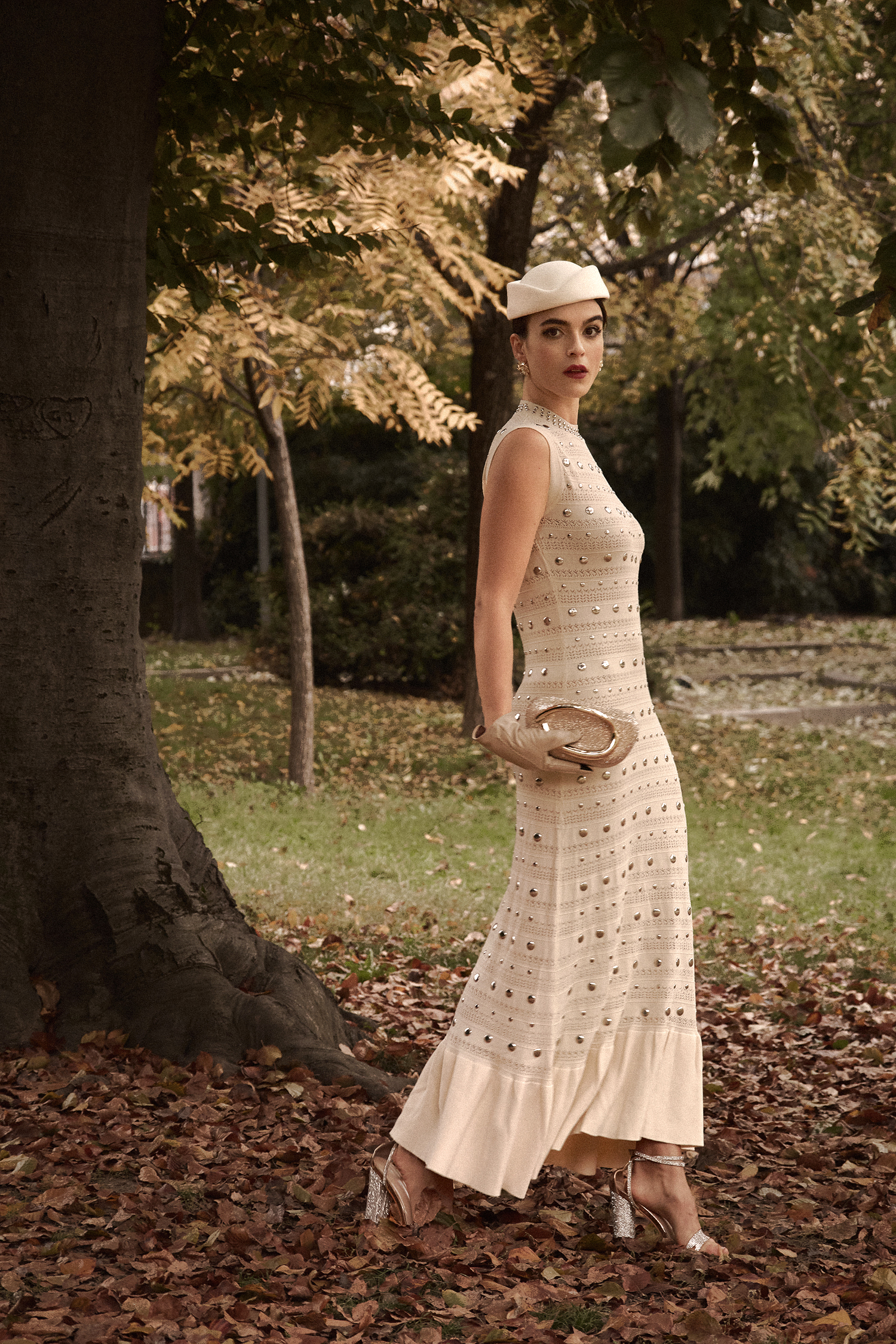 Verga Sleeveless Round Neck Rivet Folds Maxi Dress