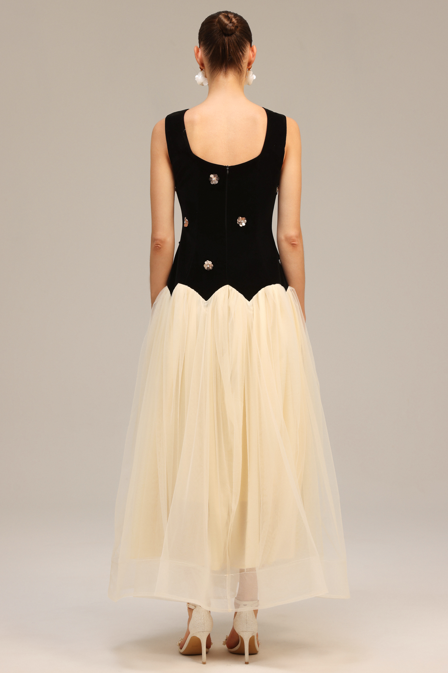 Roto Sleeveless Sequin Flowers Maxi Dress