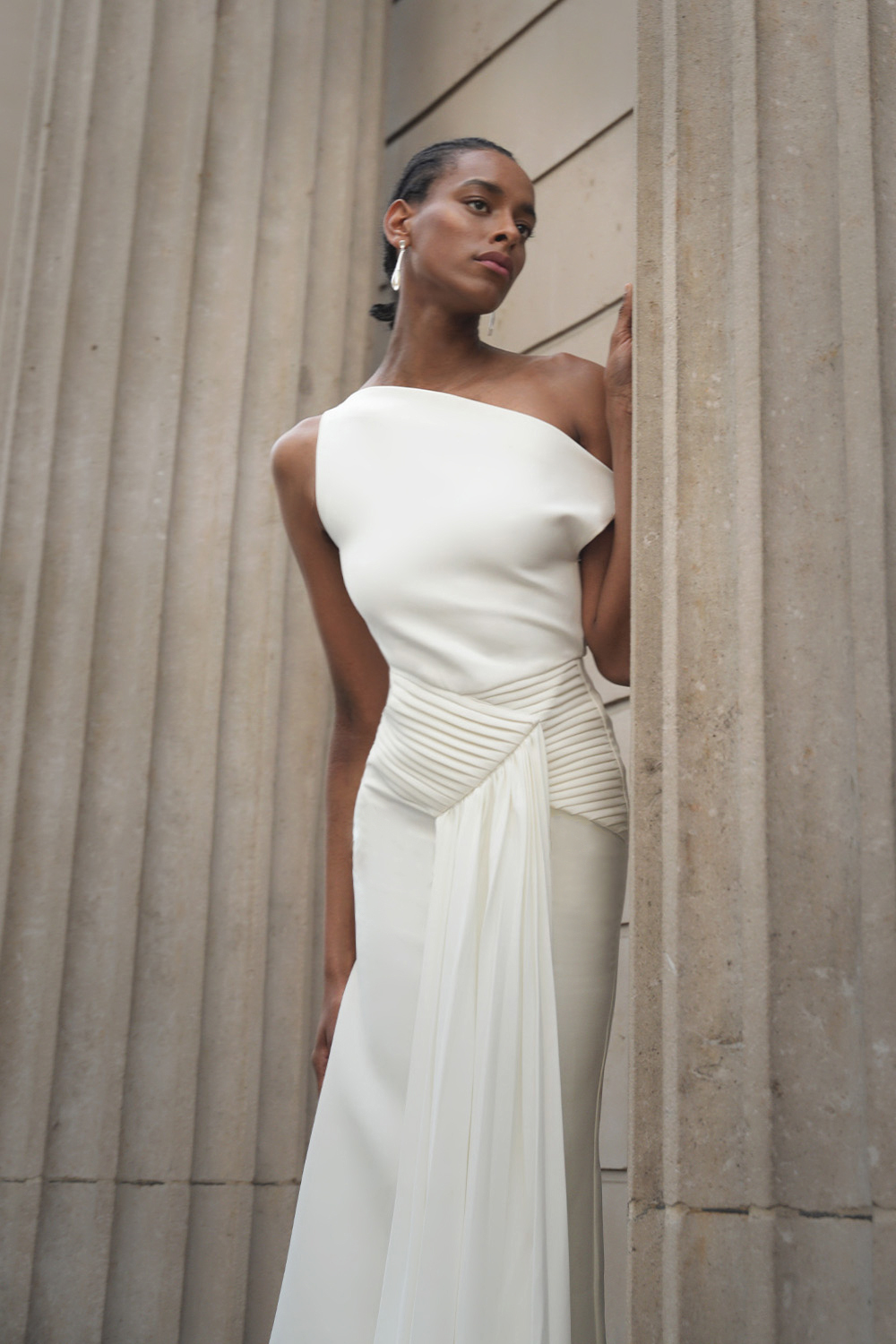 Paulina Oblique Shoulder Sleeveless Folds Midi Dress