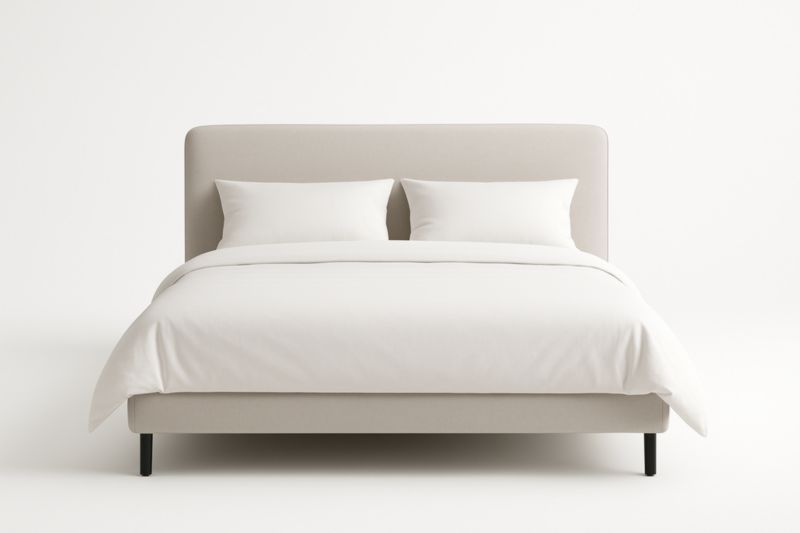 Letto matrimoniale beige con struttura in legno e testiera in tessuto poliestere-Darovinal