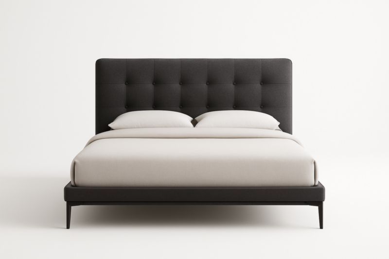 Letto matrimoniale in tessuto nero con testiera trapuntata 210x160x120 cm-Darovinal