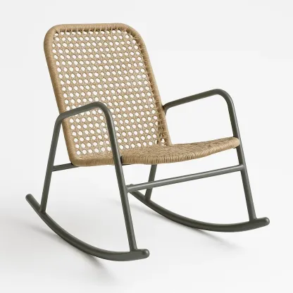 Sedia a dondolo in rattan con struttura in metallo beige e grigio-Livinistry