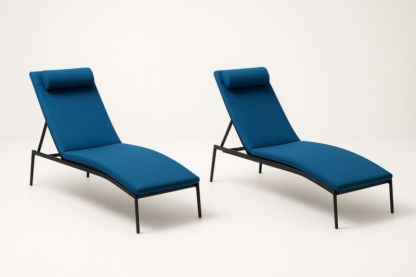 Ensemble de 2 chaises longues en métal et tissu bleu
